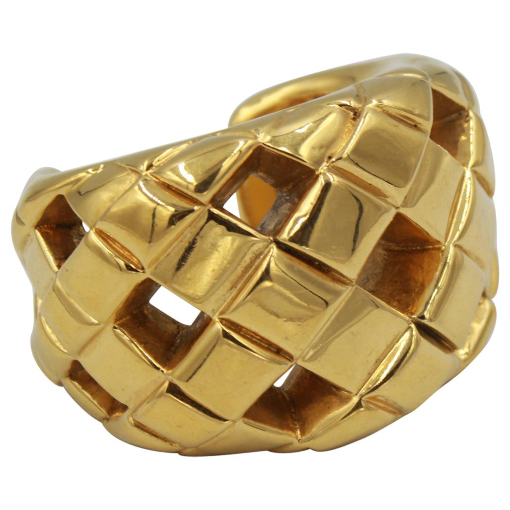 90
s Chanel Vintage cuff bracelet in Gold-plated Metal