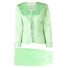 90s Chanel Vintage light green silk suit with jacket and skirt
