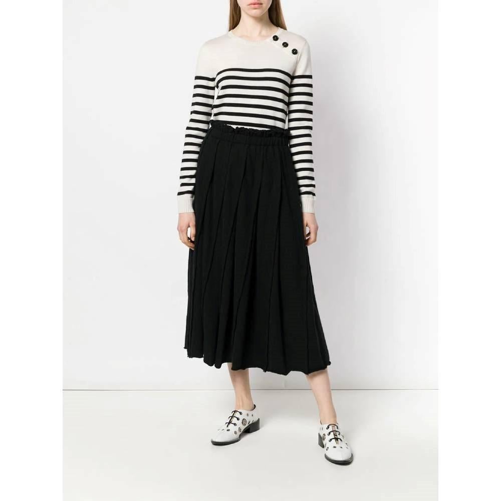 Comme des Garçons black wool blend skirt. Drawstring waist and full-length darts.

Size: M

Flat measurements
Height: 86 cm
Waist: 37 cm

Product code: A6089

Composition: 65% Wool - 20% Angora - 15% Nylon

Made in: Japan

Condition: Very good