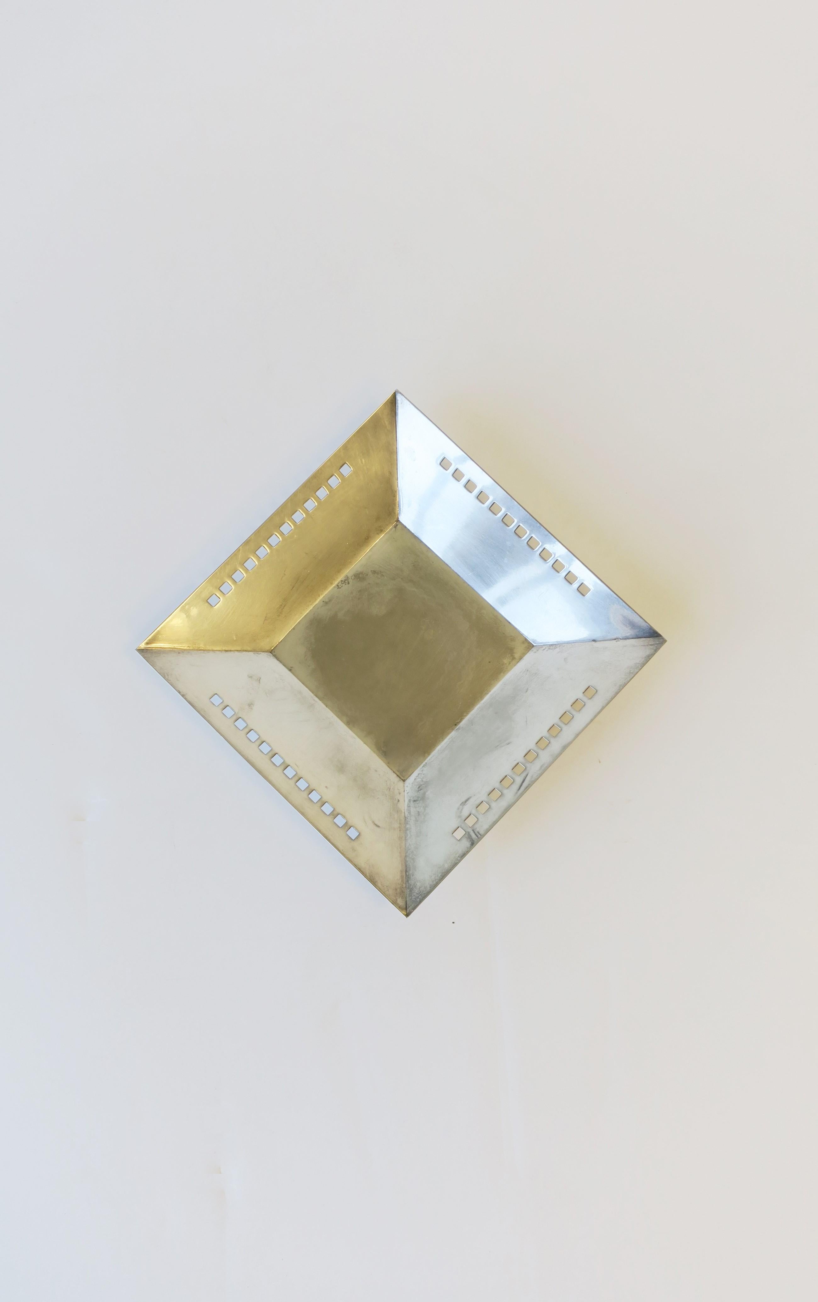 Post-Modern 1990s Designer Postmodern Silver Dish by Richard Meier for Swid Powell