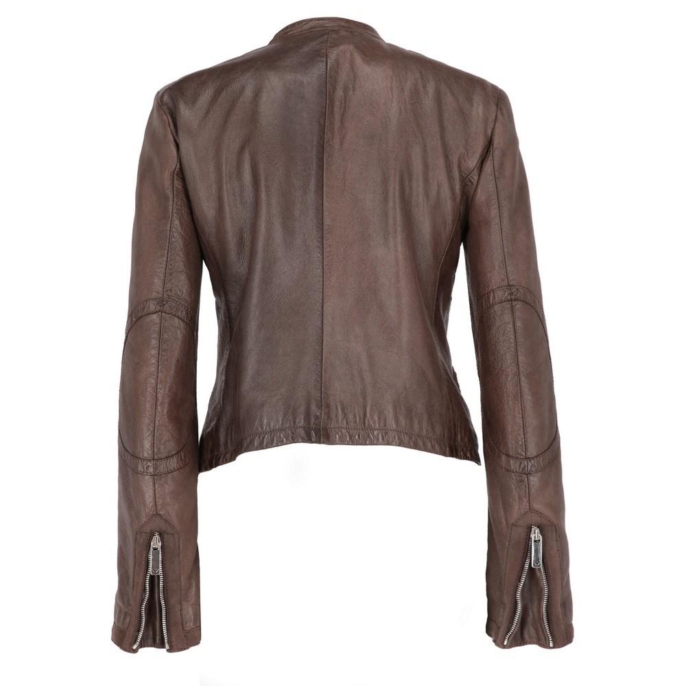 Emporio Armani brown leather jacket. Stand-up collar with snap buttons, off-center zip and button closure. Three welt pockets with zip, long sleeves, fake elbow patches and cuffs with zip.

Size: 42 IT

Flat measurements
Height: 55 cm
Bust: 41