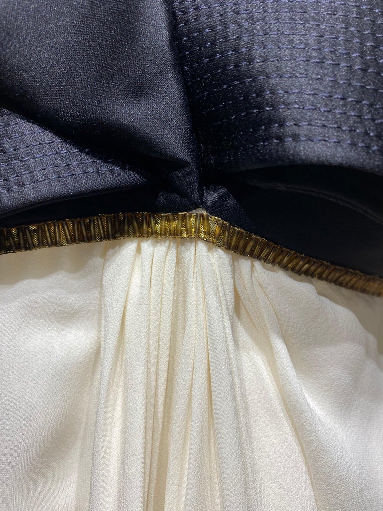 90s Gianfranco Ferre Cream  and Black Silk Evening Gown For Sale 3