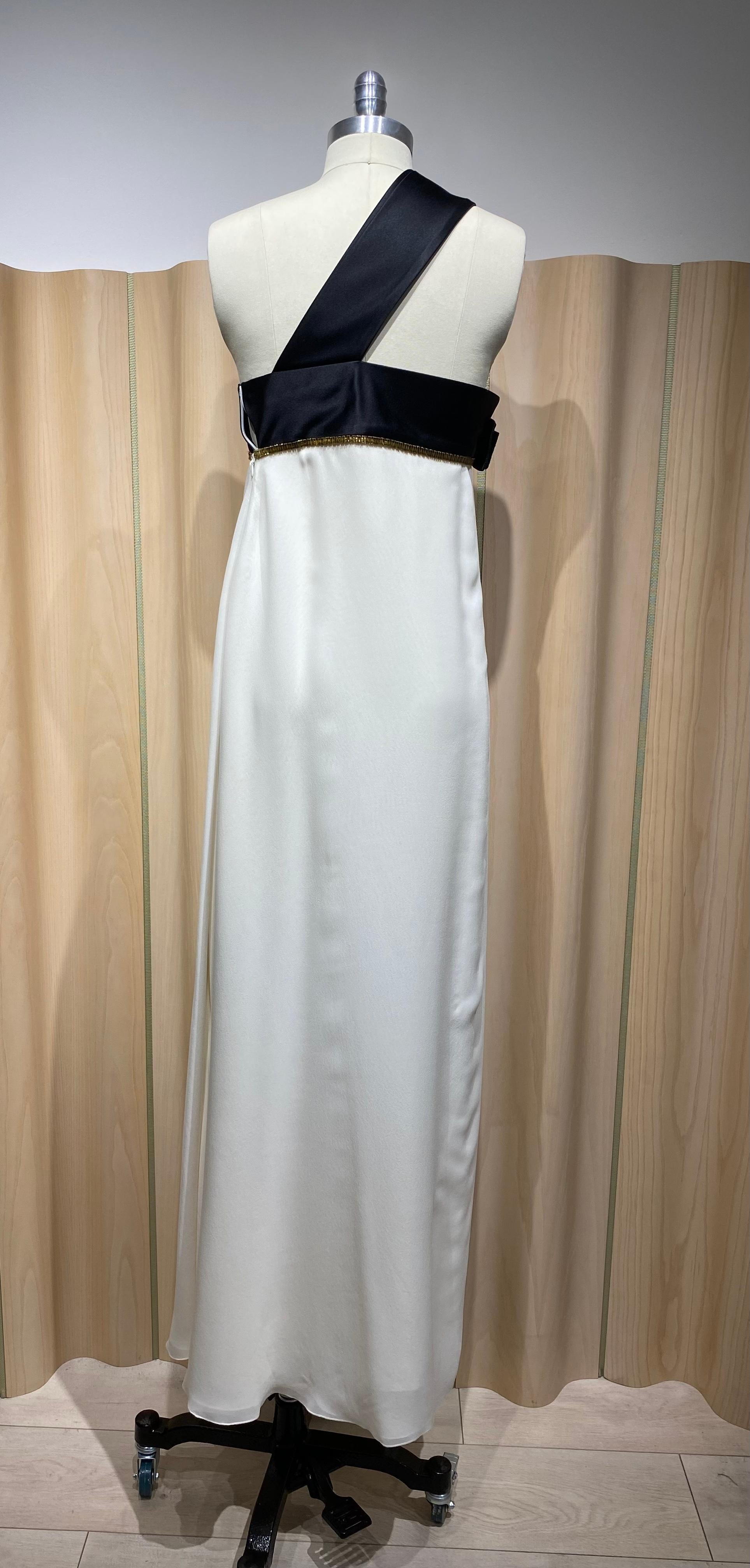 90s Gianfranco Ferre Cream  and Black Silk Evening Gown 5