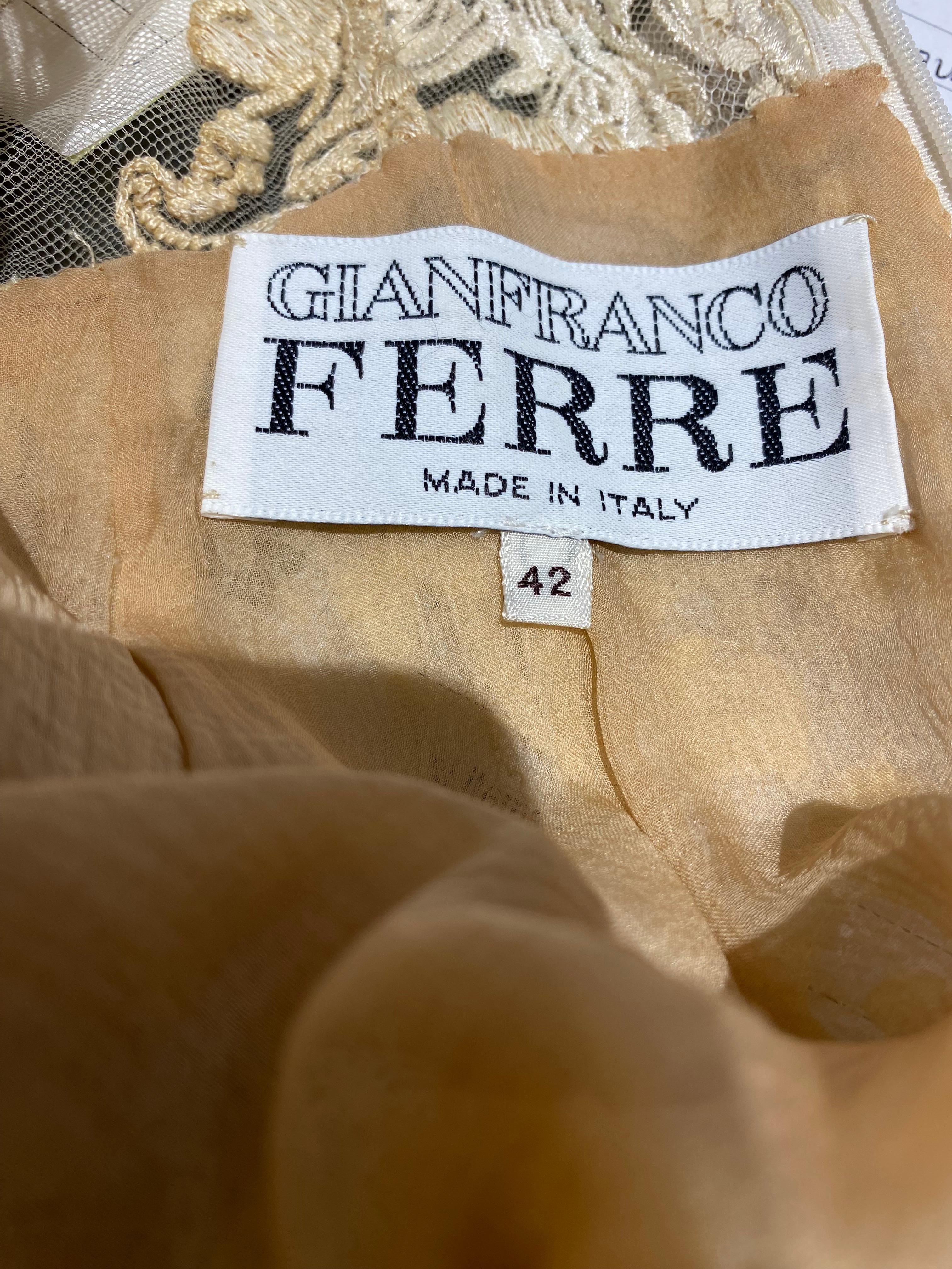 90er Gianfranco Ferre Cremefarbenes Cocktailkleid aus Spitze im Angebot 4