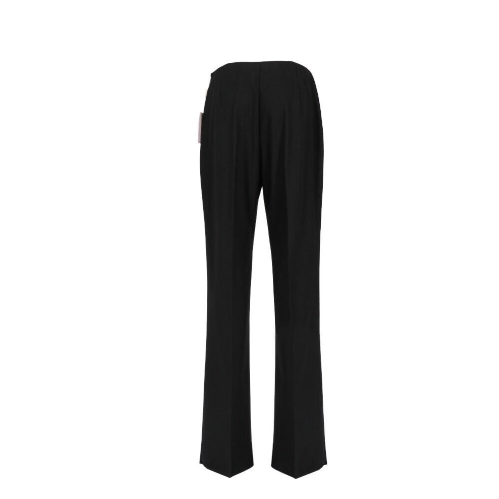 Gianfranco Ferré black wool blend trousers. Side zip closure and front pleat.

Size: 46 IT

Flat measurements
Height: 115 cm
Waist: 37 cm
Internal leg: 90 cm

Product code: X1125

Notes: This item belongs to a deadstock, it has never been worn and