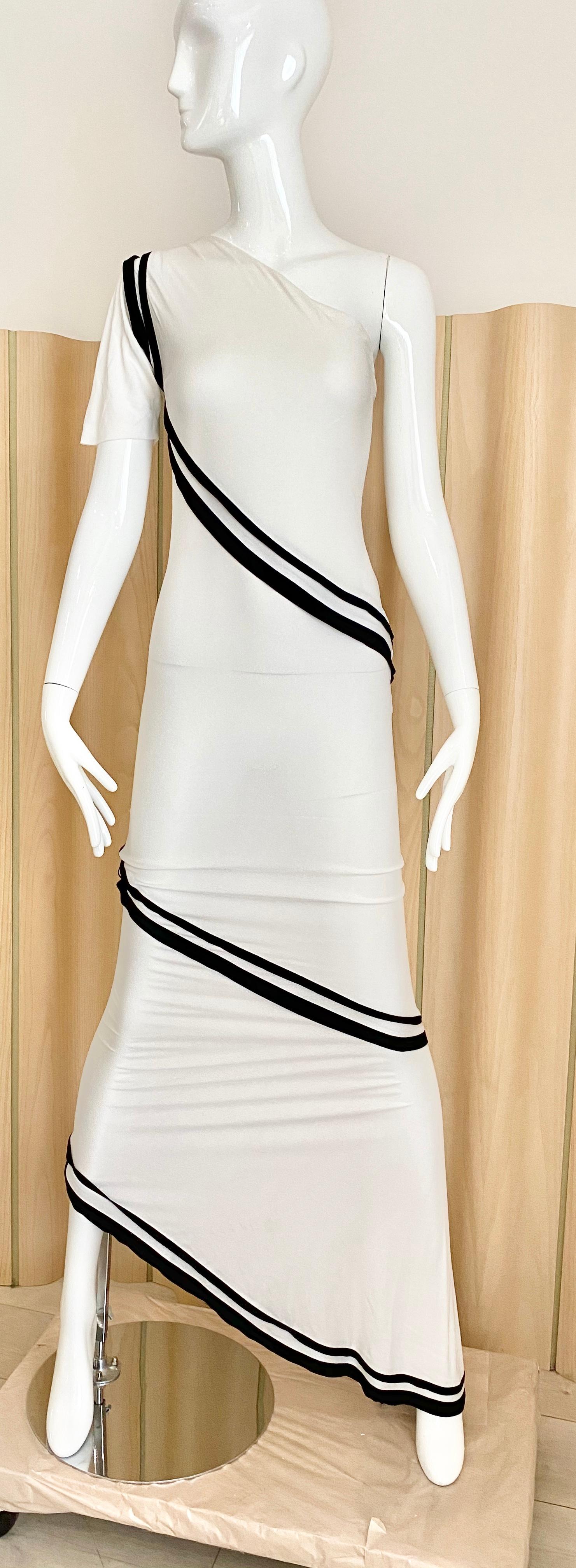 Beige 90s Gianfranco Ferre White and Black Knit One Shoulder Gown