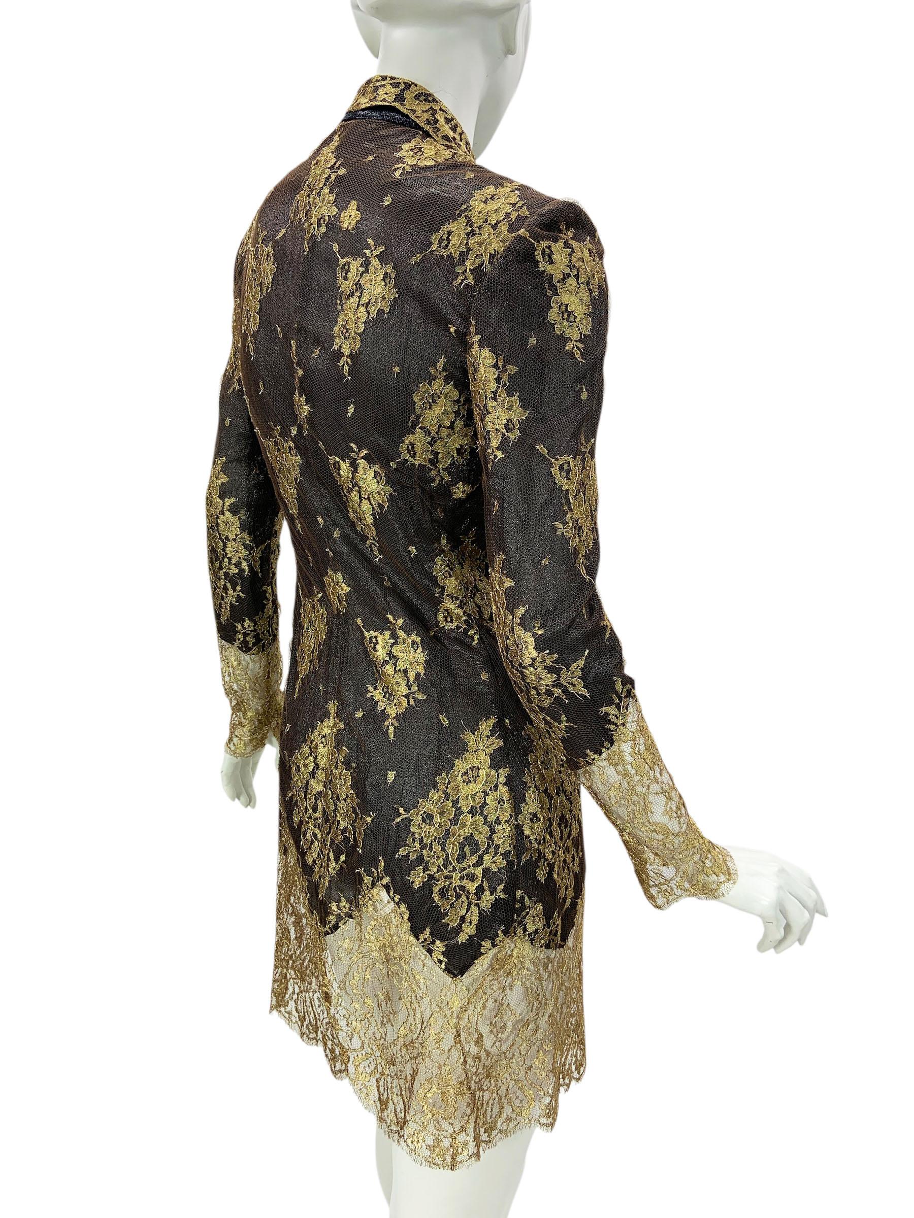 Gianni Versace Couture anni '90 - Mini abito vintage in pizzo dorato e tulle con bottoni 42 In condizioni ottime in vendita a Montgomery, TX