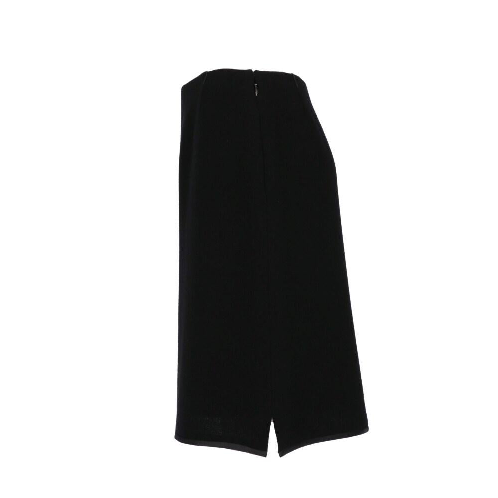 90s Gianni Versace Vintage black wool midi skirt In Excellent Condition For Sale In Lugo (RA), IT