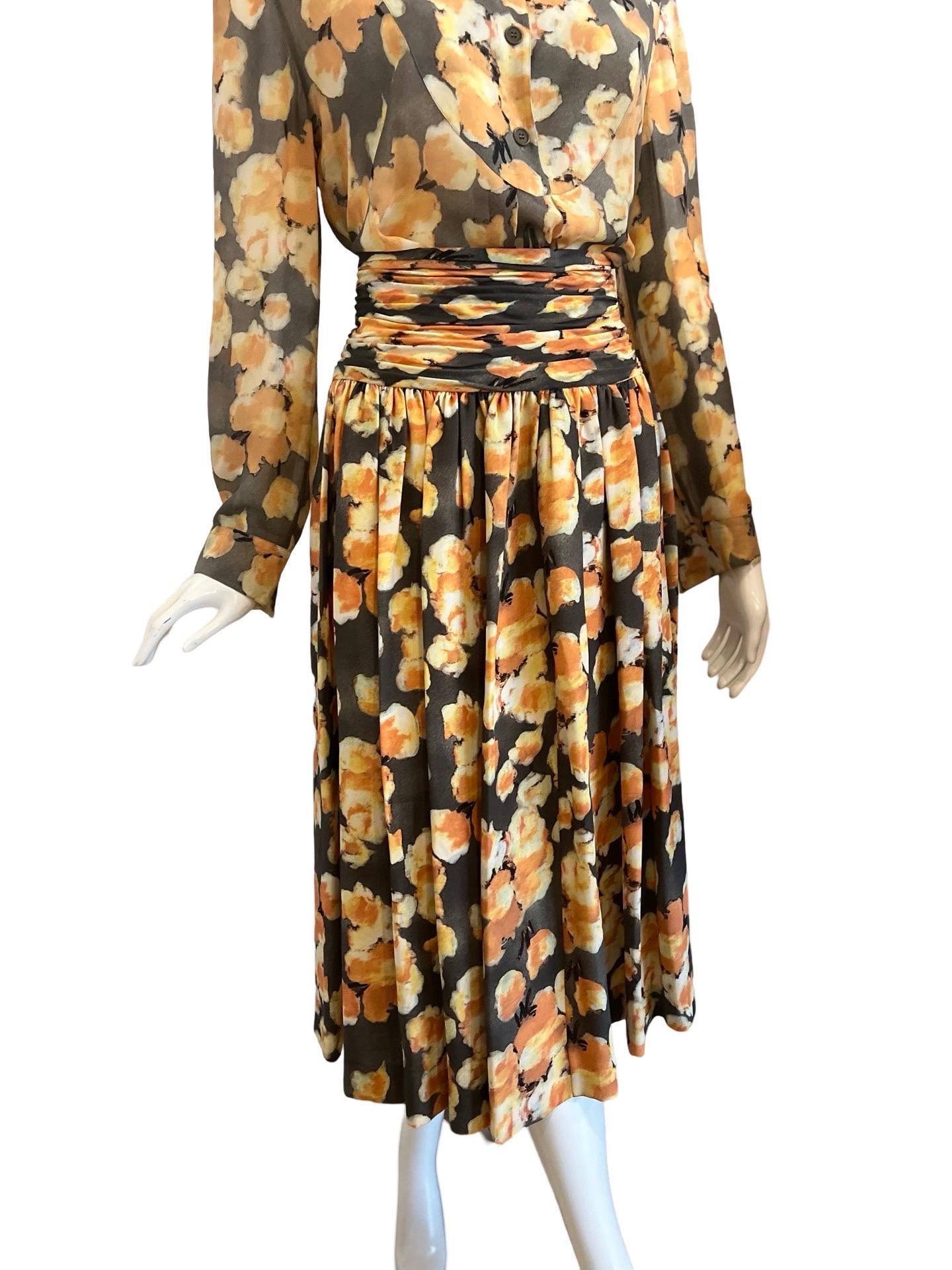 90s Giorgio Armani Floral Skirt Set In Good Condition For Sale In Miami, FL