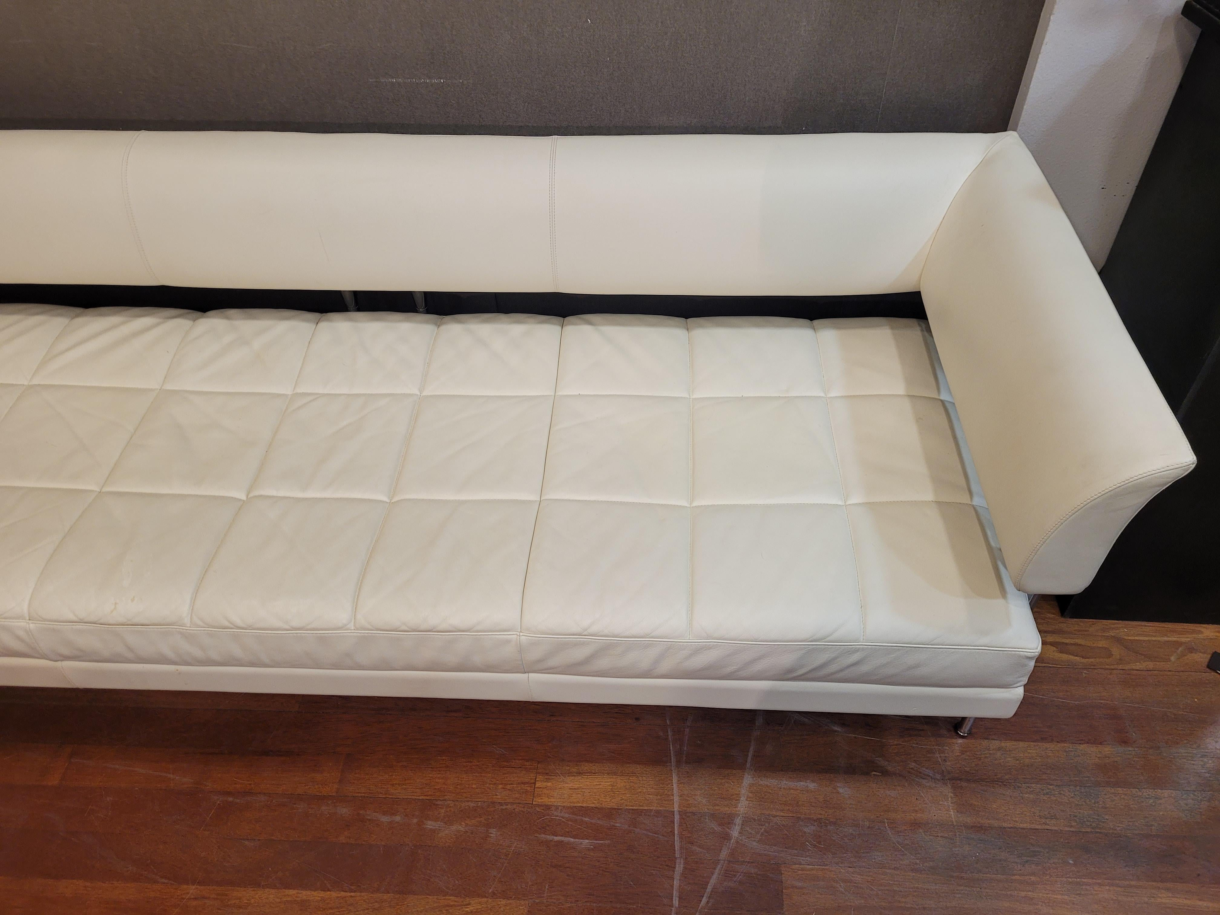 90er Hydra Castor-Sofa aus weißem Leder und Stahl, Luca Scacchetti  Poltrona Frau im Angebot 2