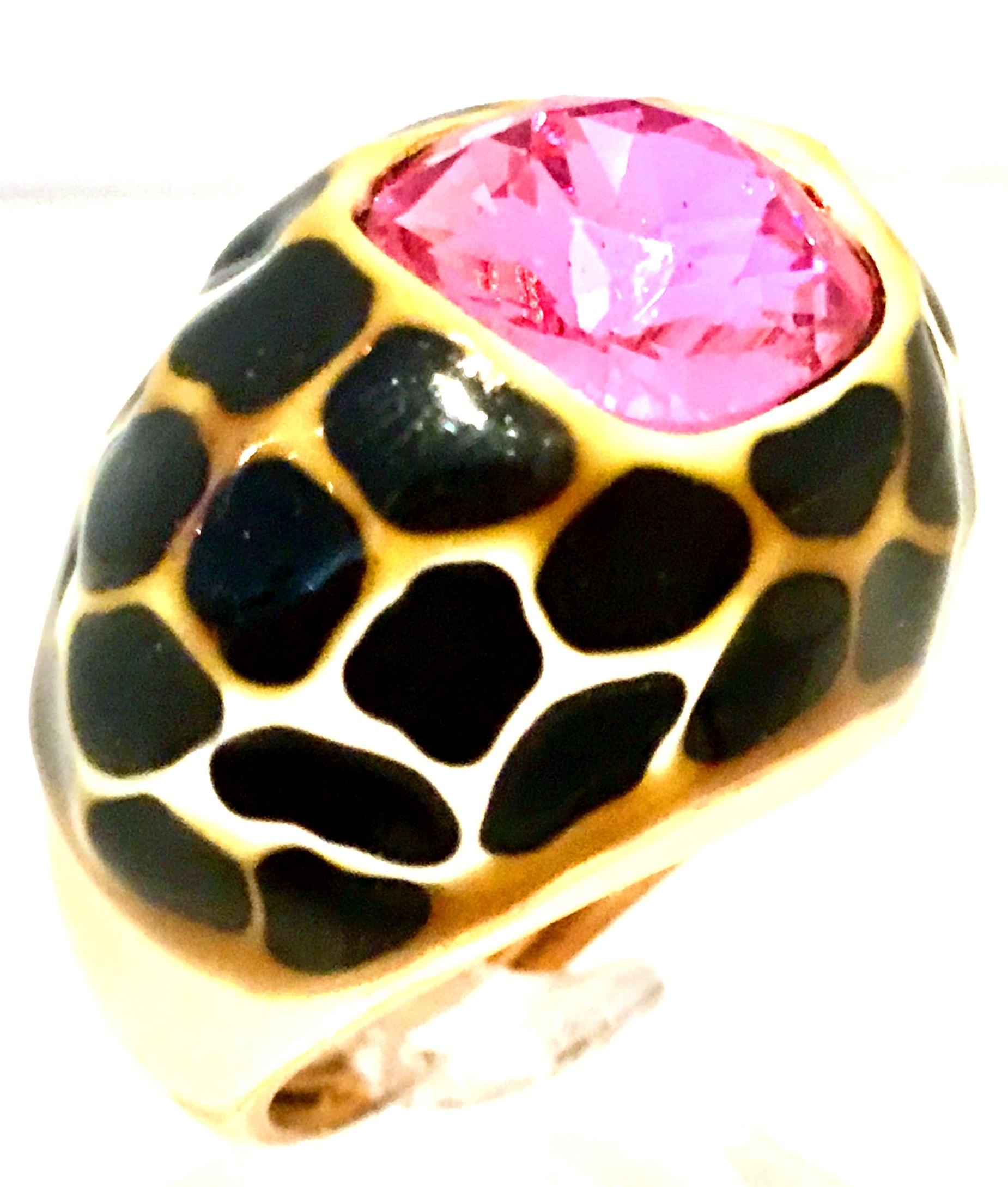 90'S Kenneth J Lane Black & Gold Enamel Swarovski Crystal Pink Sapphire Ring In Good Condition In West Palm Beach, FL