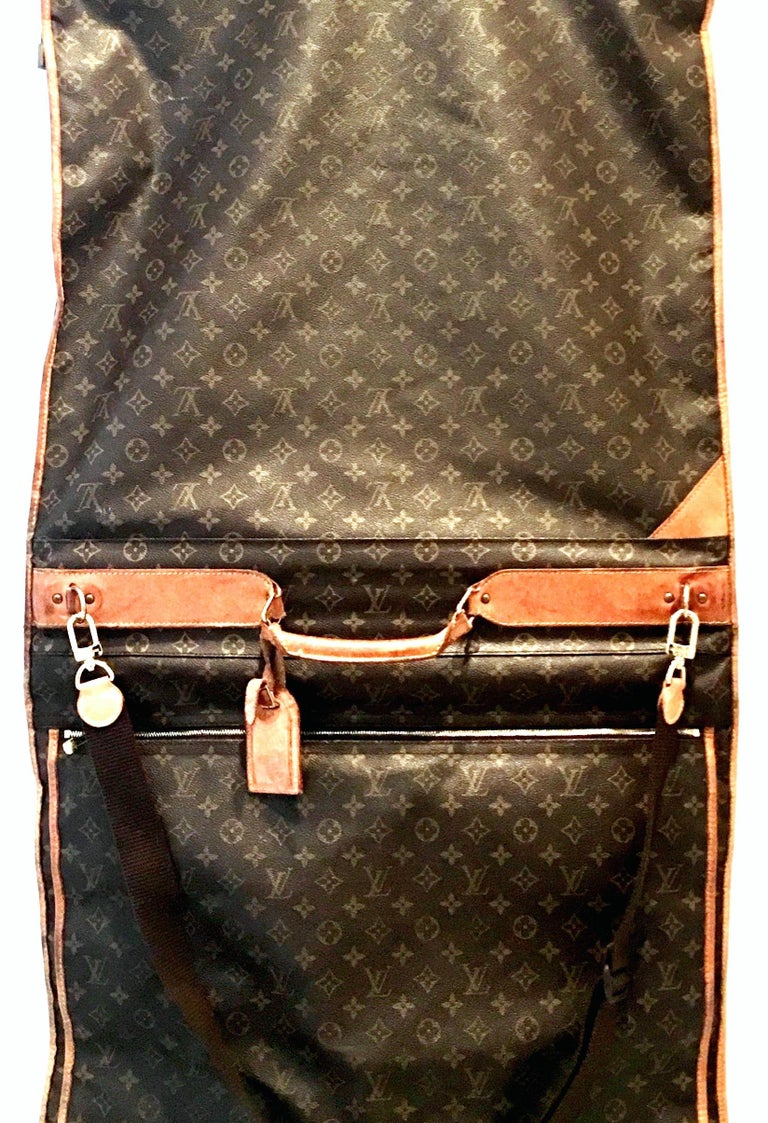 90'S Louis Vuitton Canvas and Leather "LV" Monogram Hanging Travel