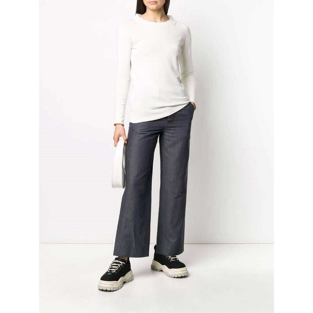 Maison Margiela denim grey cotton and linen straight trousers. Two side welt pockets and back welt pocket with button. Wide leg. Frontal hidden buttons and zip closure.

Size: 42 IT

Flat measurements
Height: 101 cm
Waist: 36 cm
Hips: 46 cm

Product