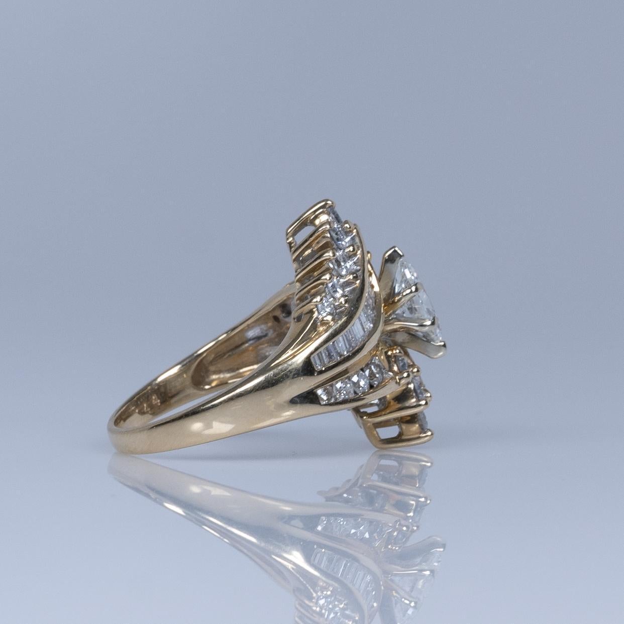 90'S Marquise Cut Diamond Yellow Gold Ring 2