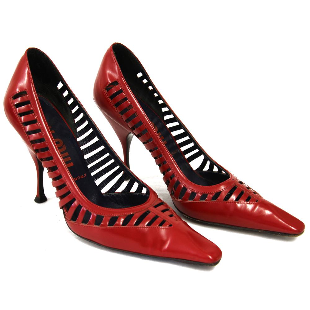 Women's 90s Miu Miu Vintage red leather pointed stiletto heels