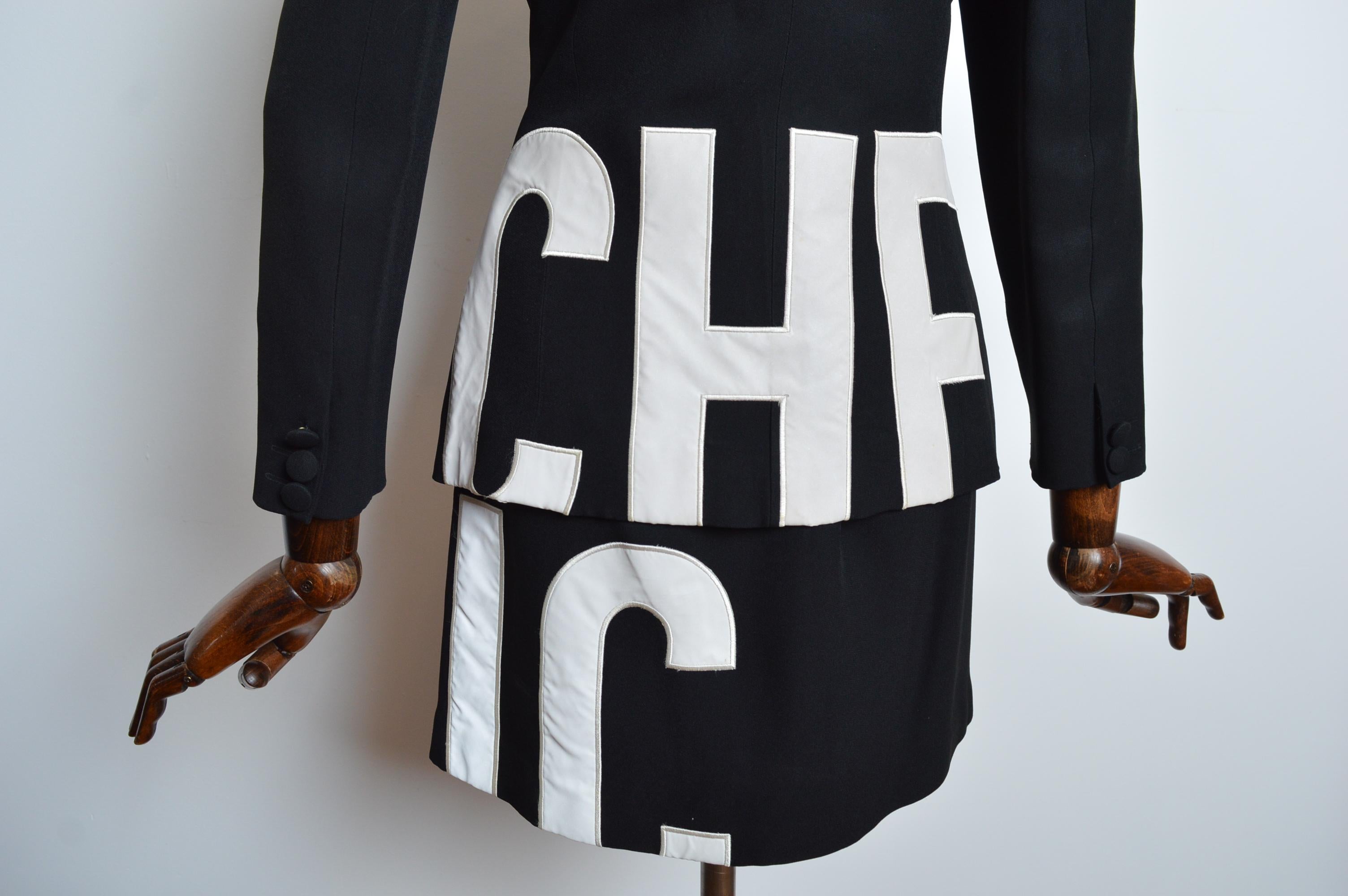 90er Moschino CHEAP & CHIC 2-teiliges Anzug-Set aus schwarzer Jacke und Minirock im Angebot 5