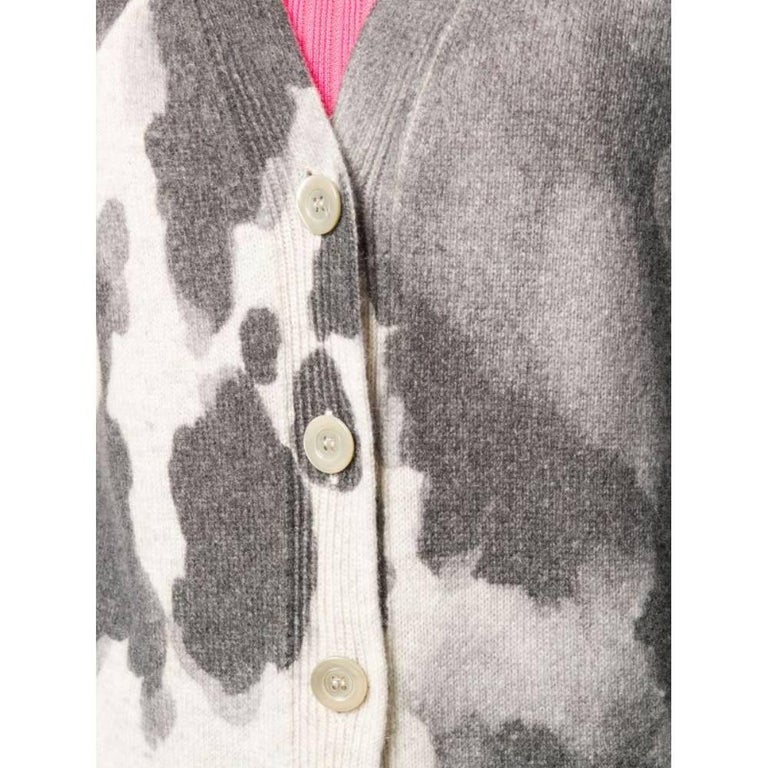 90s Moschino Vintage grey and off-white camouflage pattern wool long cardigan For Sale 1