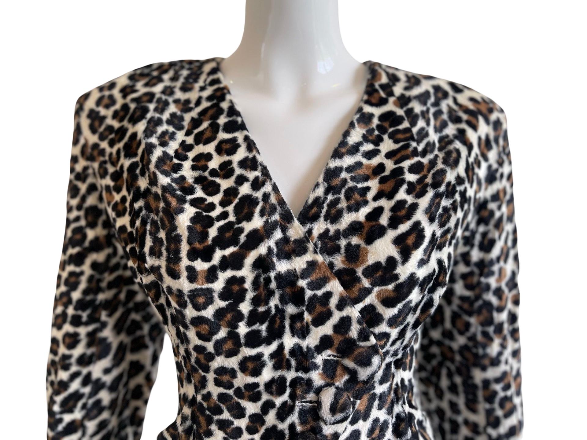 90s Norma Kamali Leopard Skirt Suit Negro en venta
