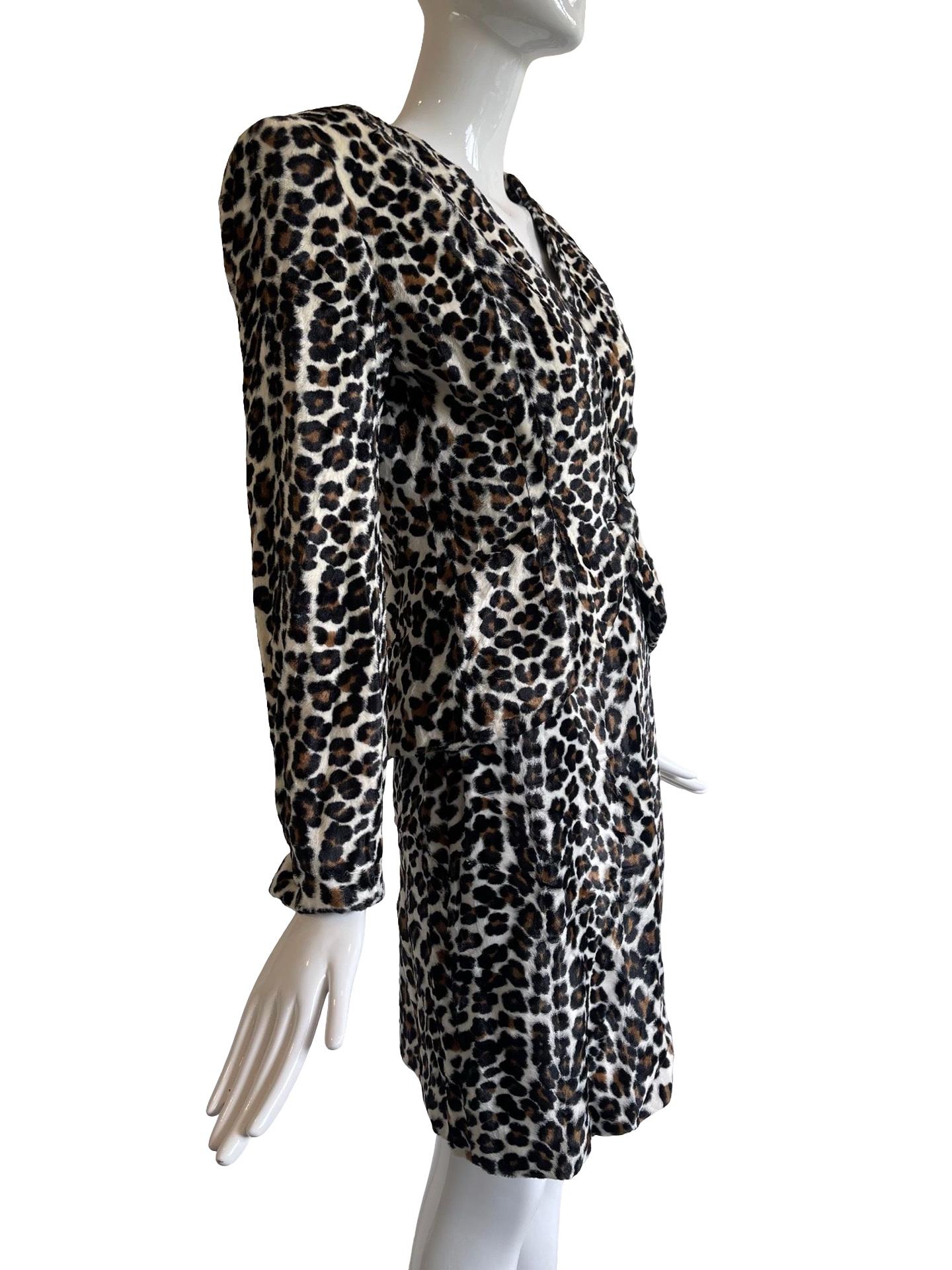 De las mujeres 90s Norma Kamali Leopard Skirt Suit en venta