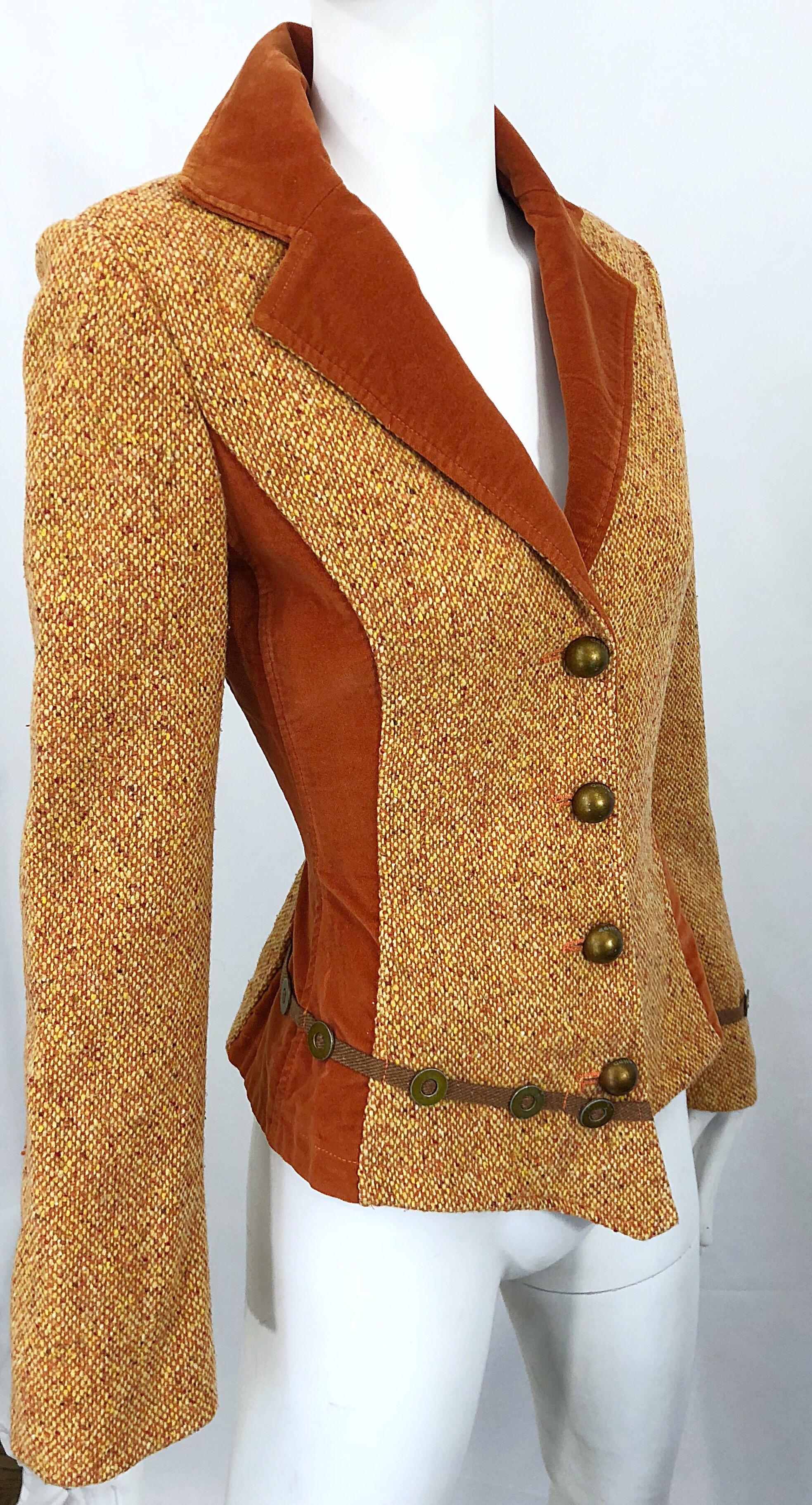 90s OHDD Italian Made Asymmetrical Avant Garde Sz 4 Burnt Orange Vintage Blazer In Excellent Condition For Sale In San Diego, CA