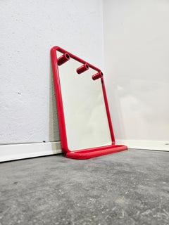 90er Jahre Roter Spiegel mit Regal