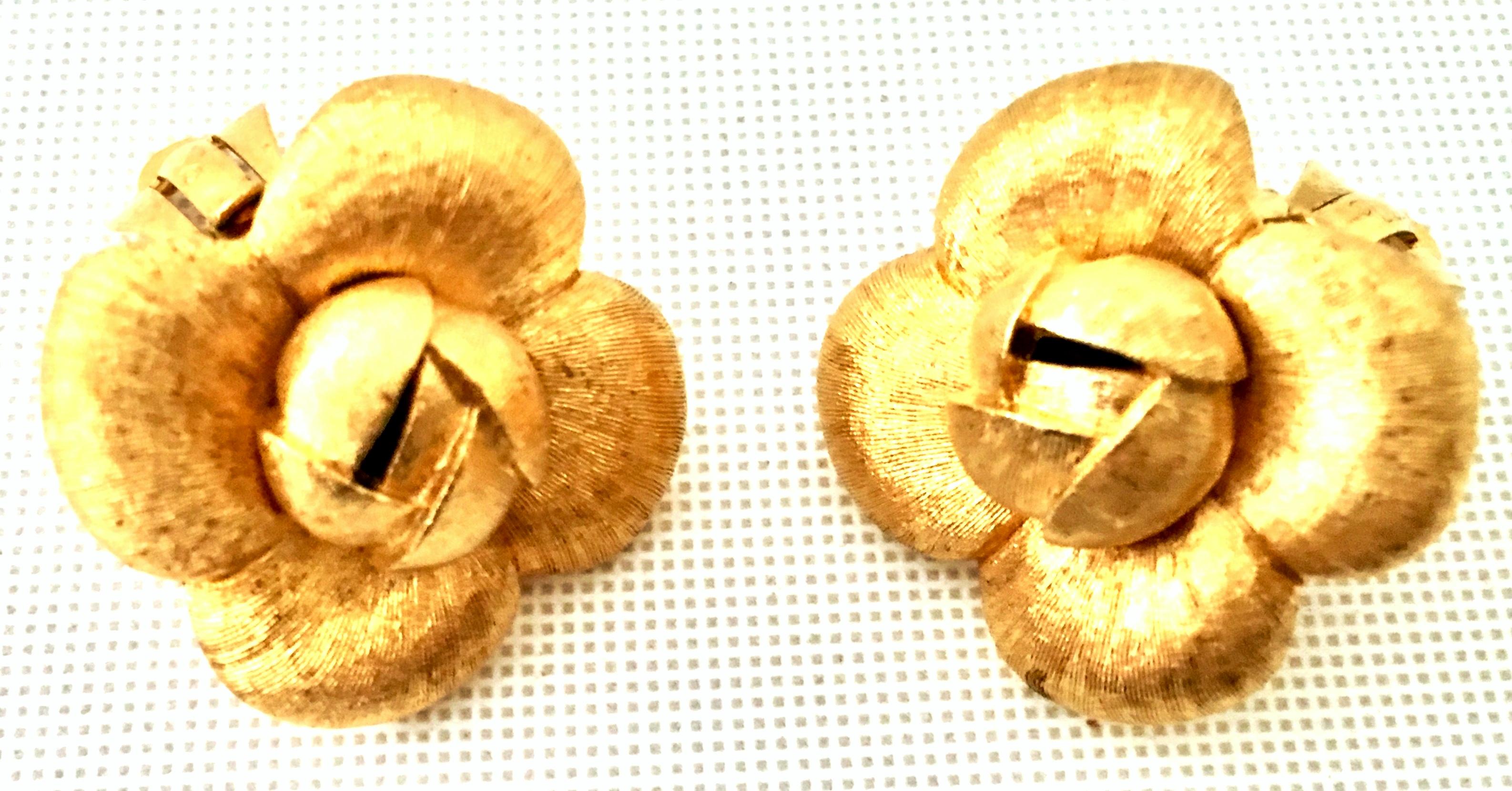 90'S St. John Brushed Gold Plate Abstract Flower Earrings 1