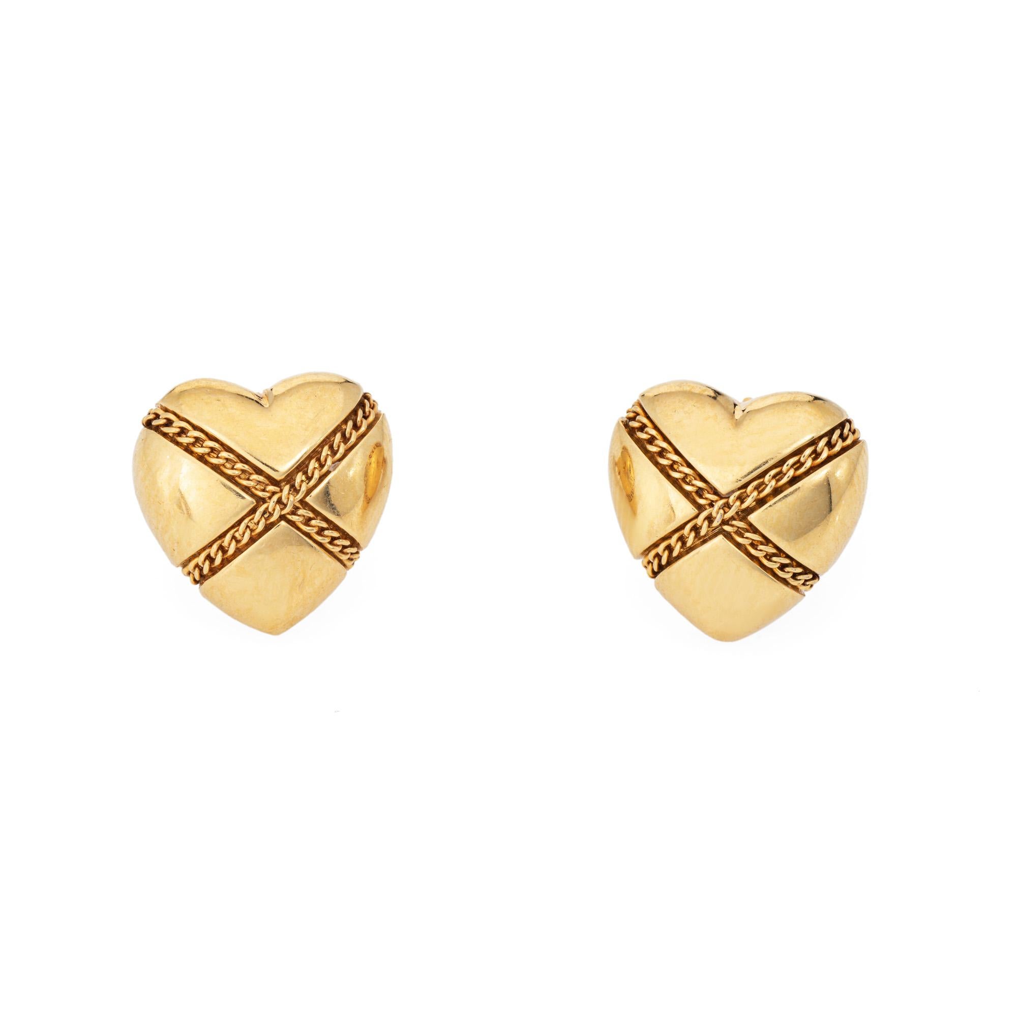 90s Tiffany & Co Cross My Heart Chain Earrings Vintage 18k Yellow Gold Studs In Good Condition For Sale In Torrance, CA