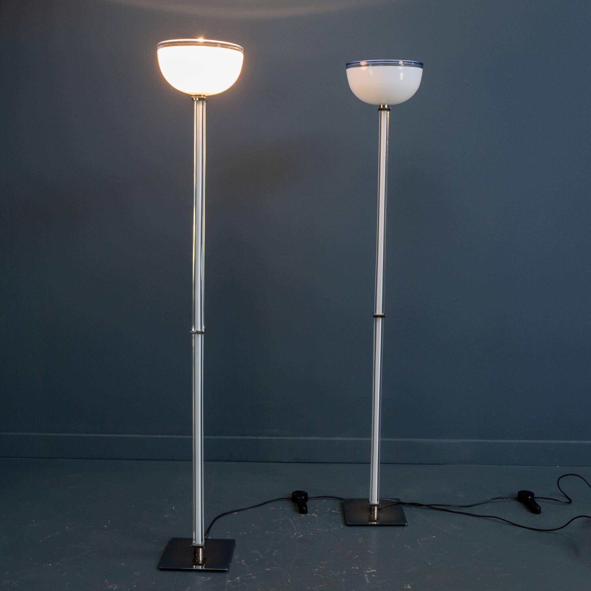 Italiano Lampada da terra 'tolboi' anni '90 per Venini set/2 in vendita