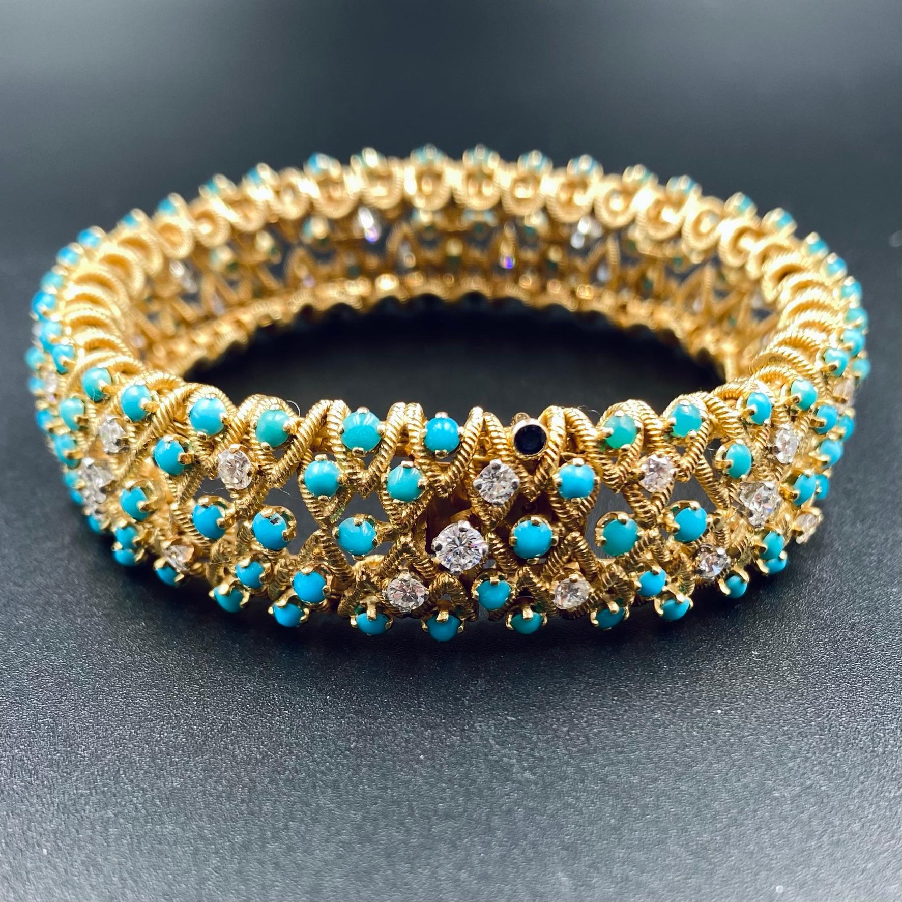 90's Turquoise and Diamond Bracelet, with Round Diamond and Turquoise, 18K Gold In Excellent Condition In New York, NY