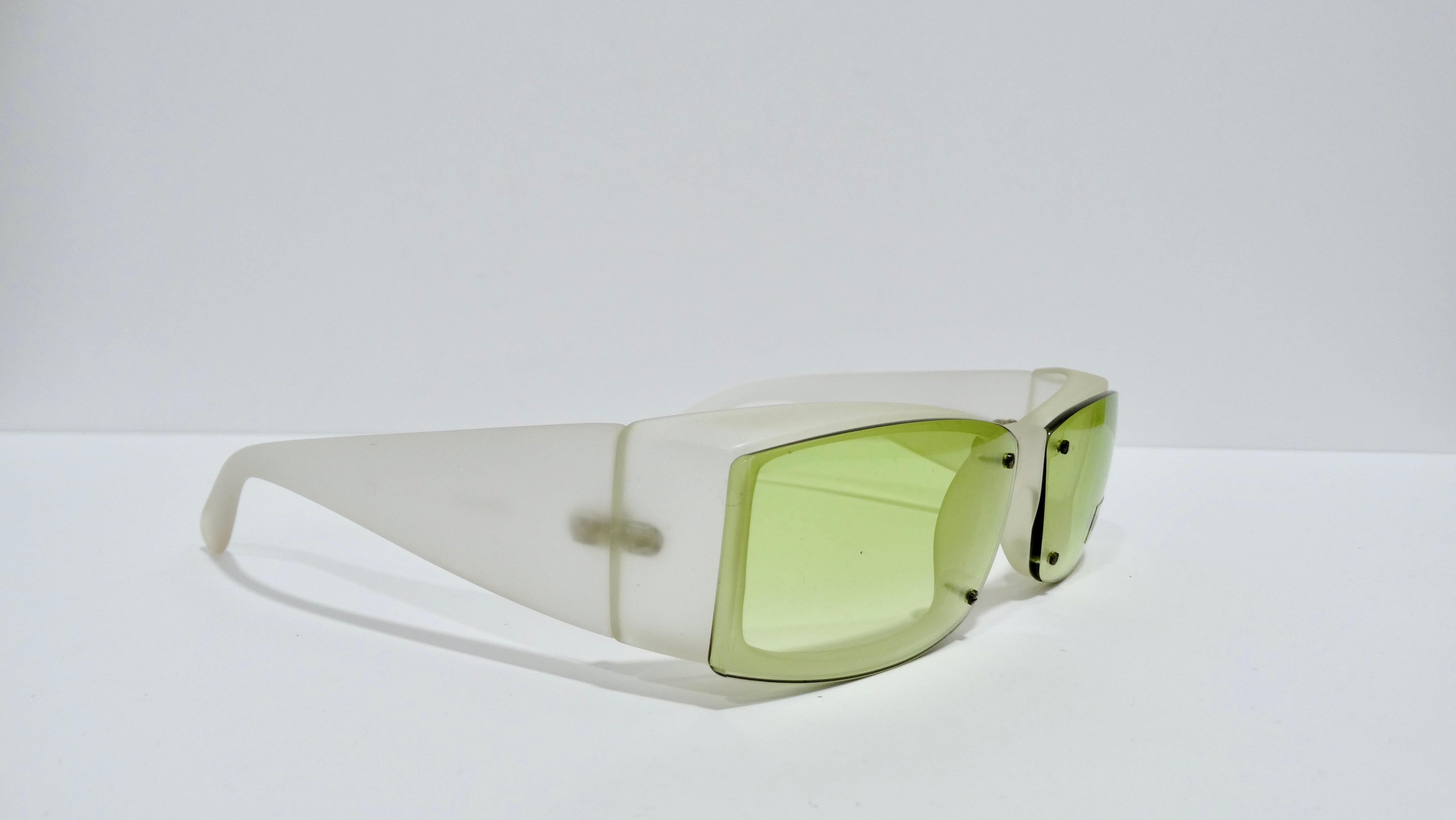 90er Versace-Sonnenbrille aus Acryl  (Grün) im Angebot