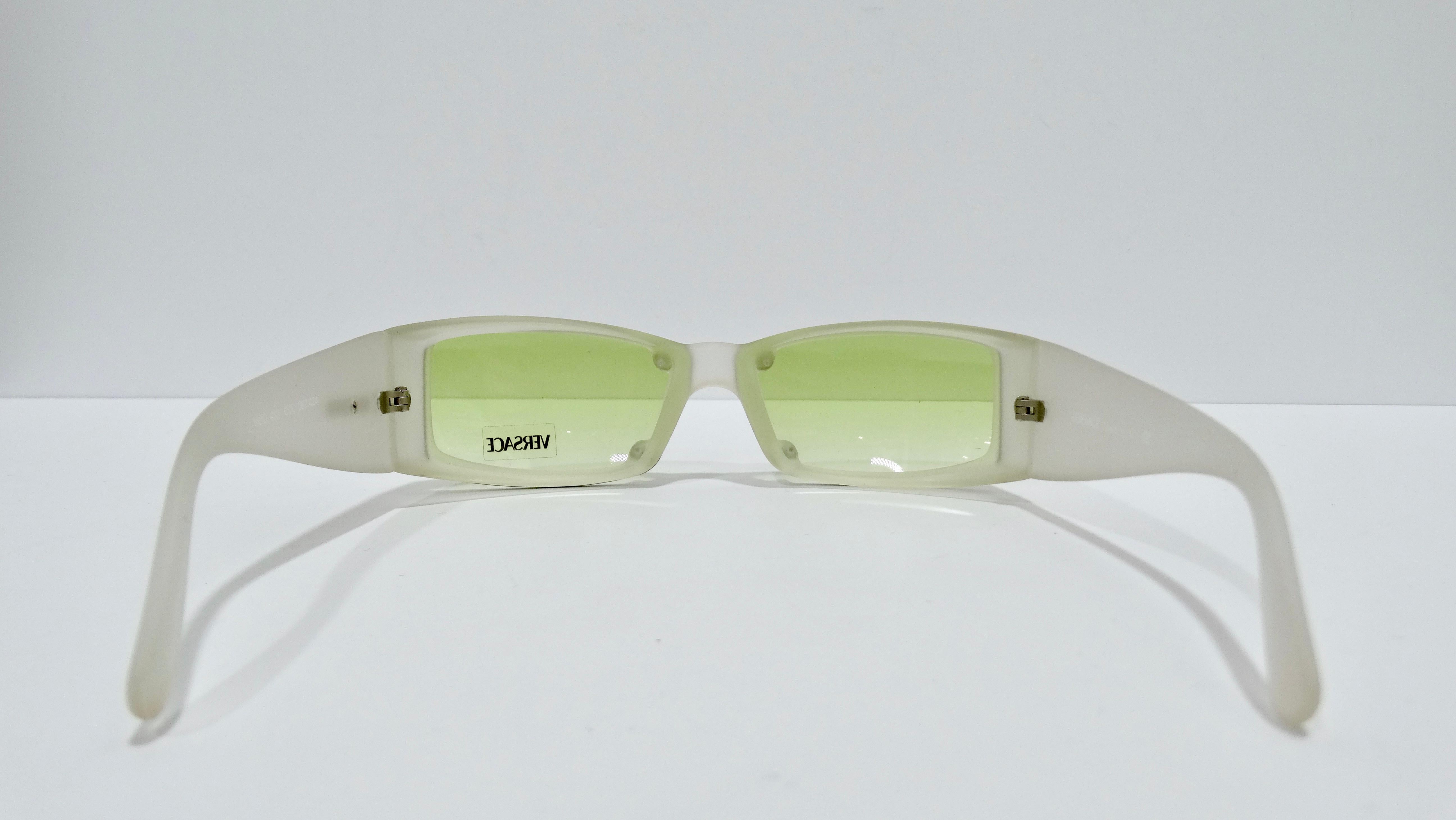 90er Versace-Sonnenbrille aus Acryl  für Damen oder Herren im Angebot