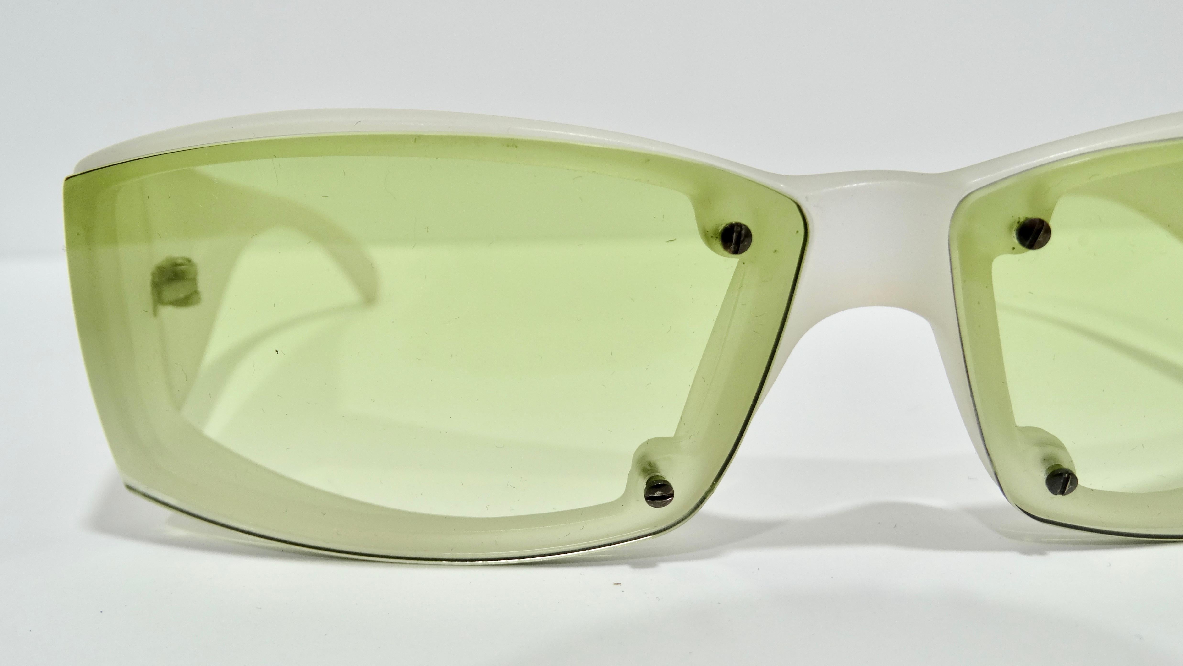 90's Versace Acrylic Sunglasses  In Excellent Condition For Sale In Scottsdale, AZ