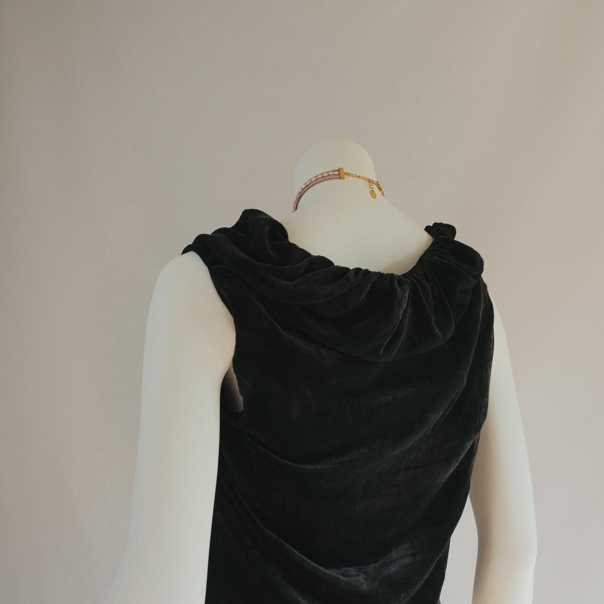 90s Vivienne Westwood Black Velvet Corset For Sale 7
