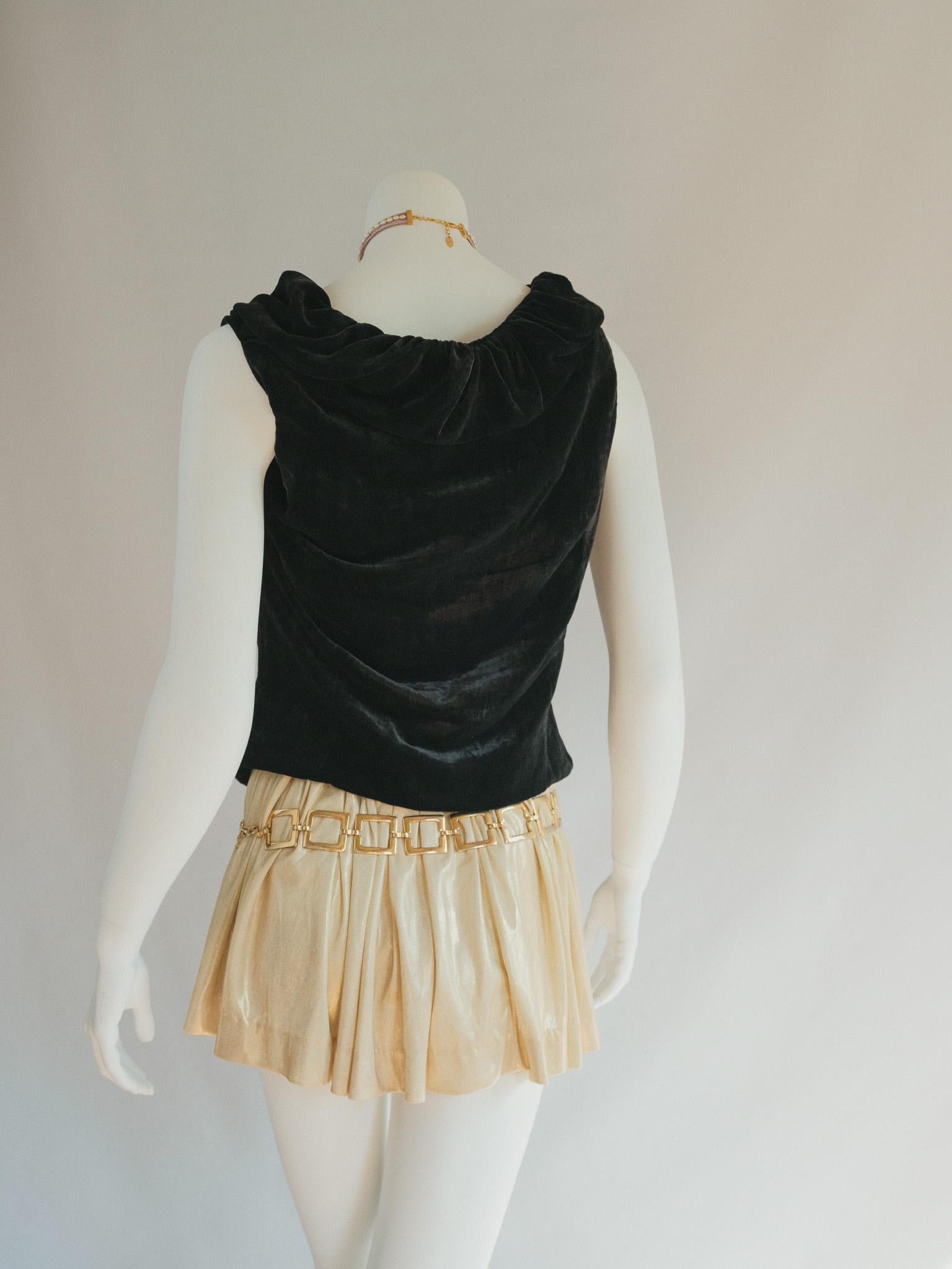 90s Vivienne Westwood Black Velvet Corset In Good Condition For Sale In Berlin, DE