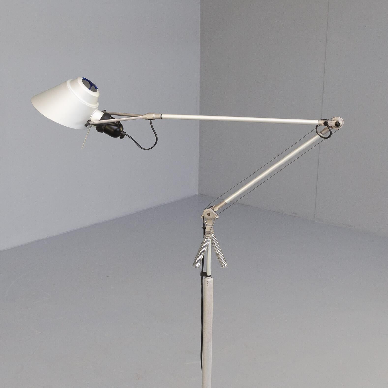 90s Walter Monici ‘Tangram’ Floorlamp for Lumina In Good Condition For Sale In Amstelveen, Noord