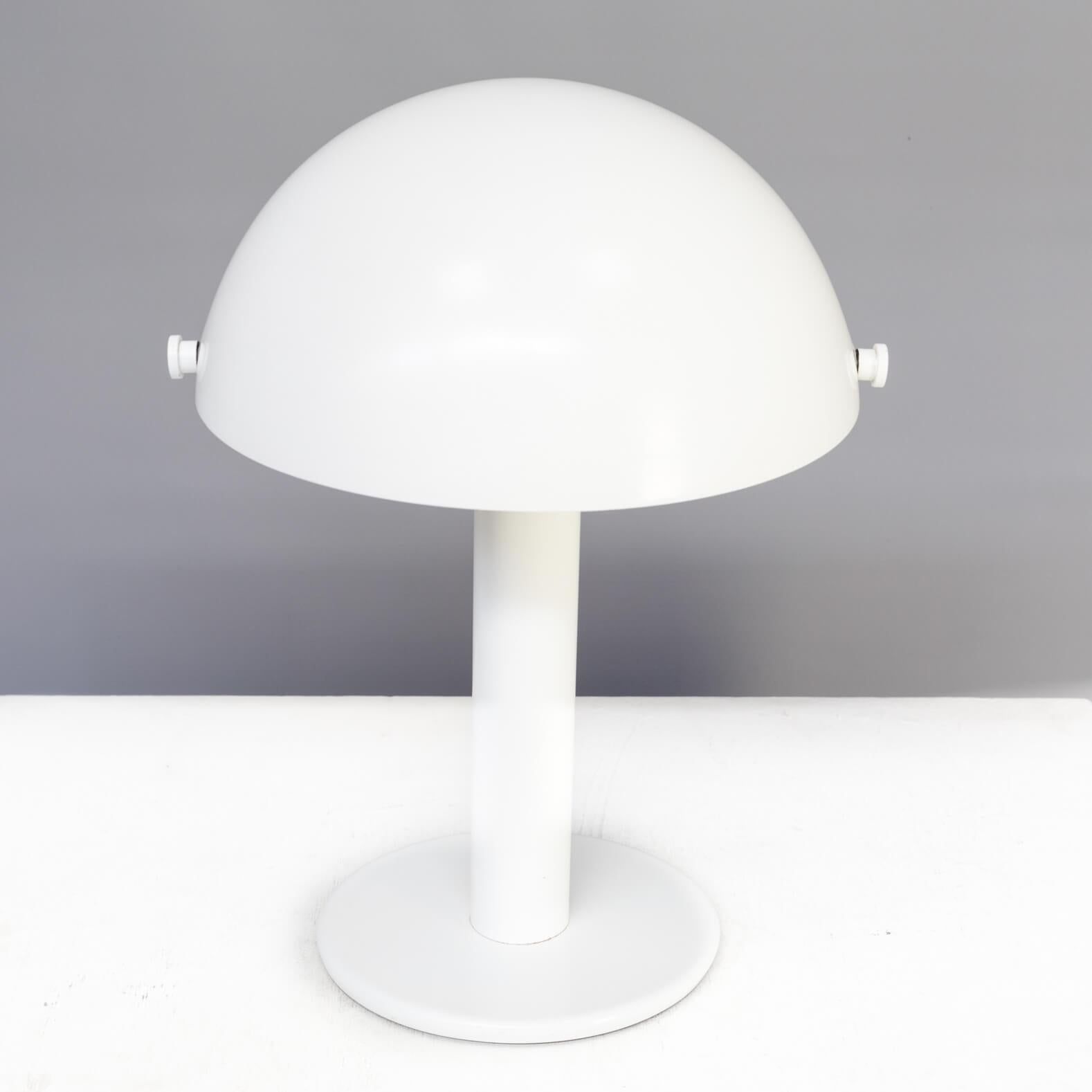 Mid-Century Modern 1990s White Metal Mushroom Table Lamp For Sale