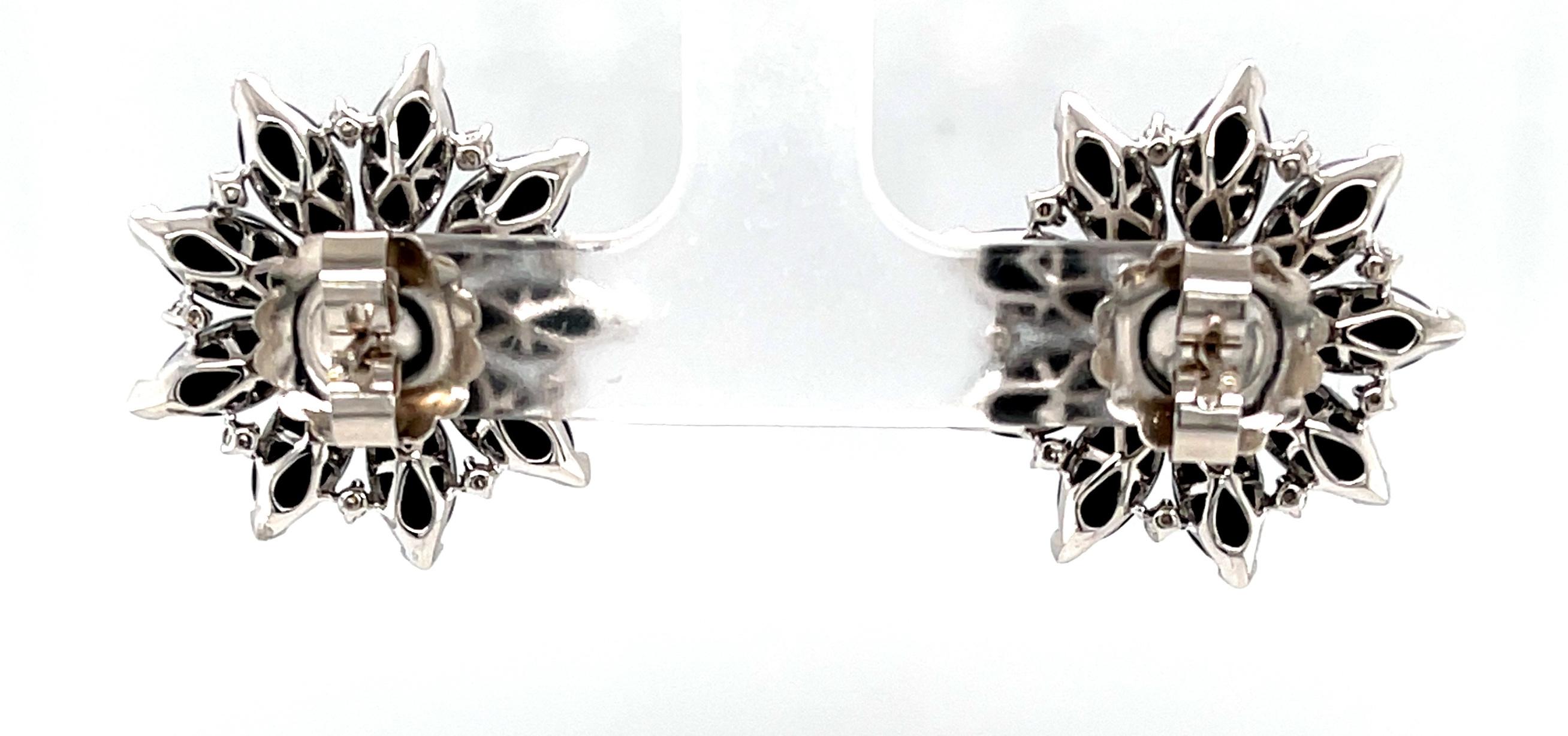 Diamond and Onyx Flower Earrings in 18K White Gold, .91 Carat Total In New Condition In Los Angeles, CA