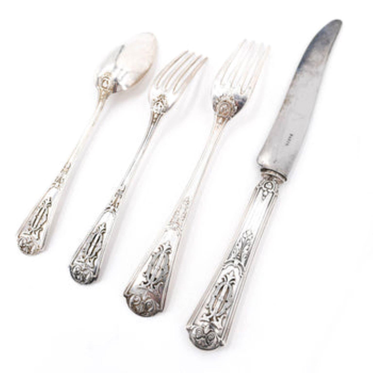 91 Piece Sterling Silver Flatware from Paris In Good Condition For Sale In Vista, CA