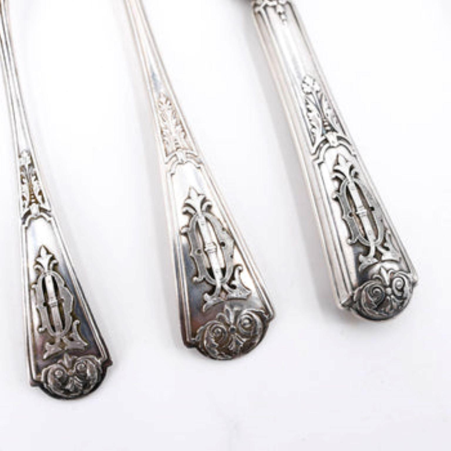 91 Piece Sterling Silver Flatware from Paris For Sale 1