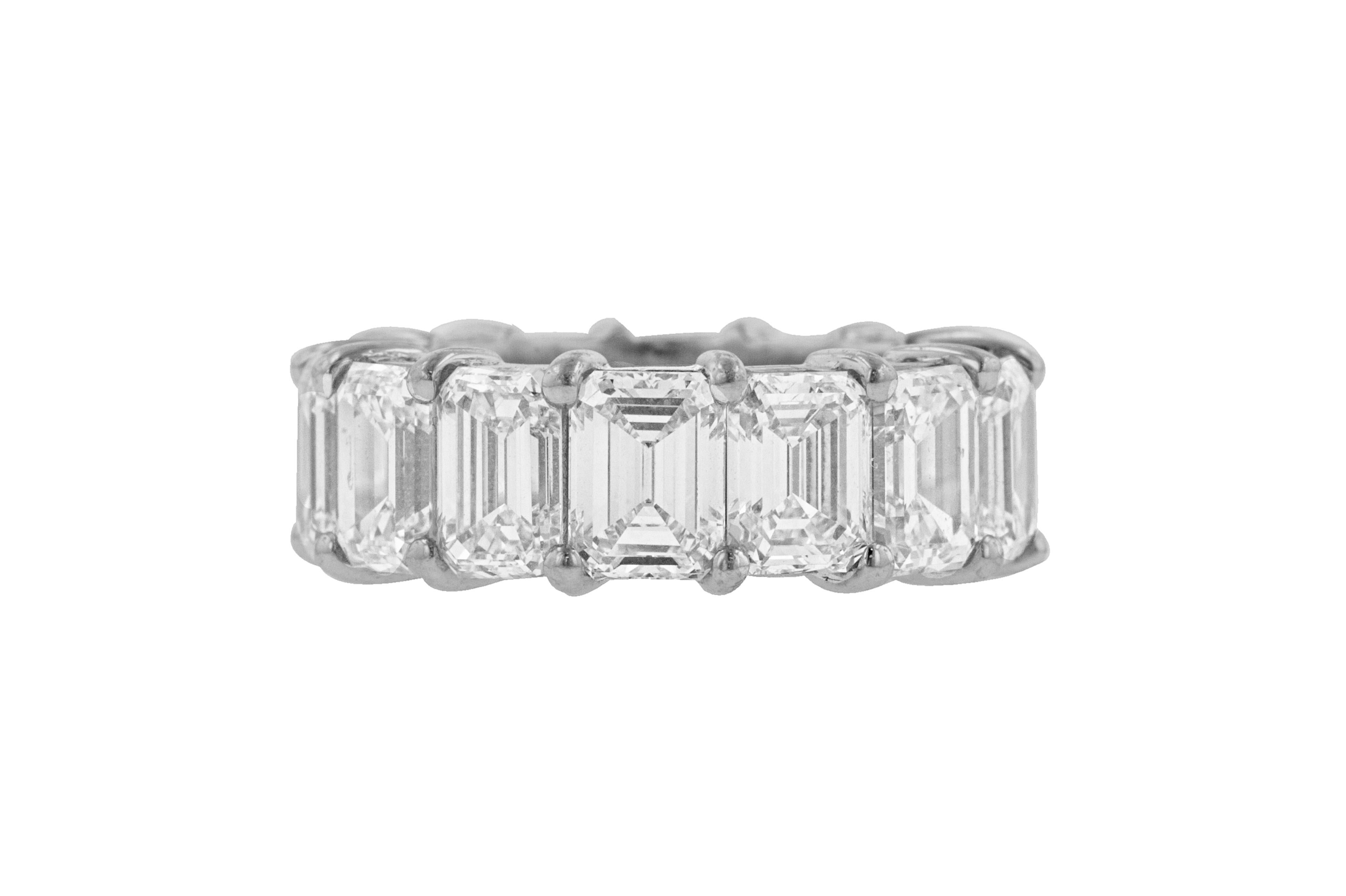 Diana M. 9.10 Carat Emerald Cut Eternity Band, D-F VVS' Each Stone 0.50ct  GIA In New Condition For Sale In New York, NY