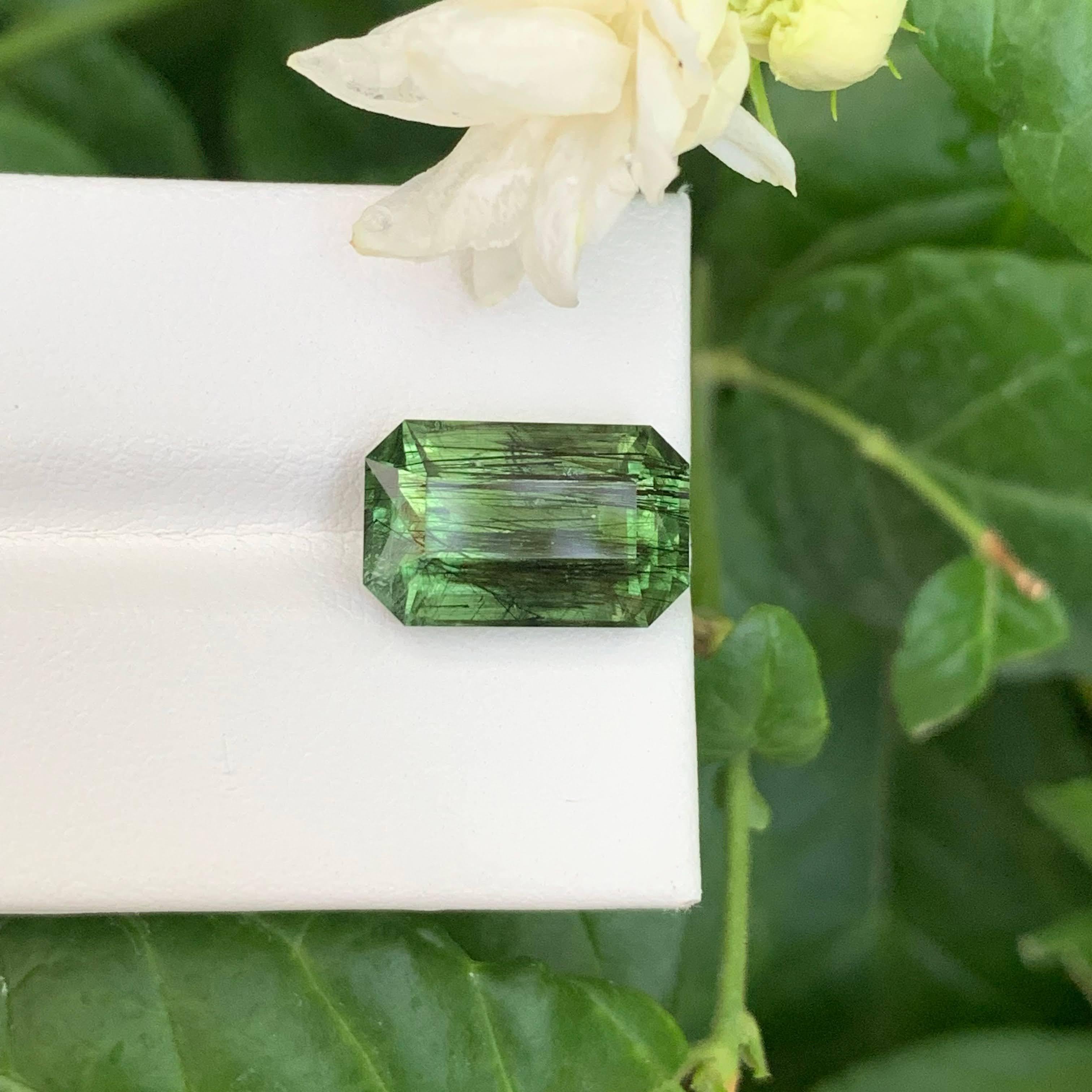 9.10 Carat Natural Loose Green Rutile Peridot Emerald Cut Pakistani Gemstone For Sale 3