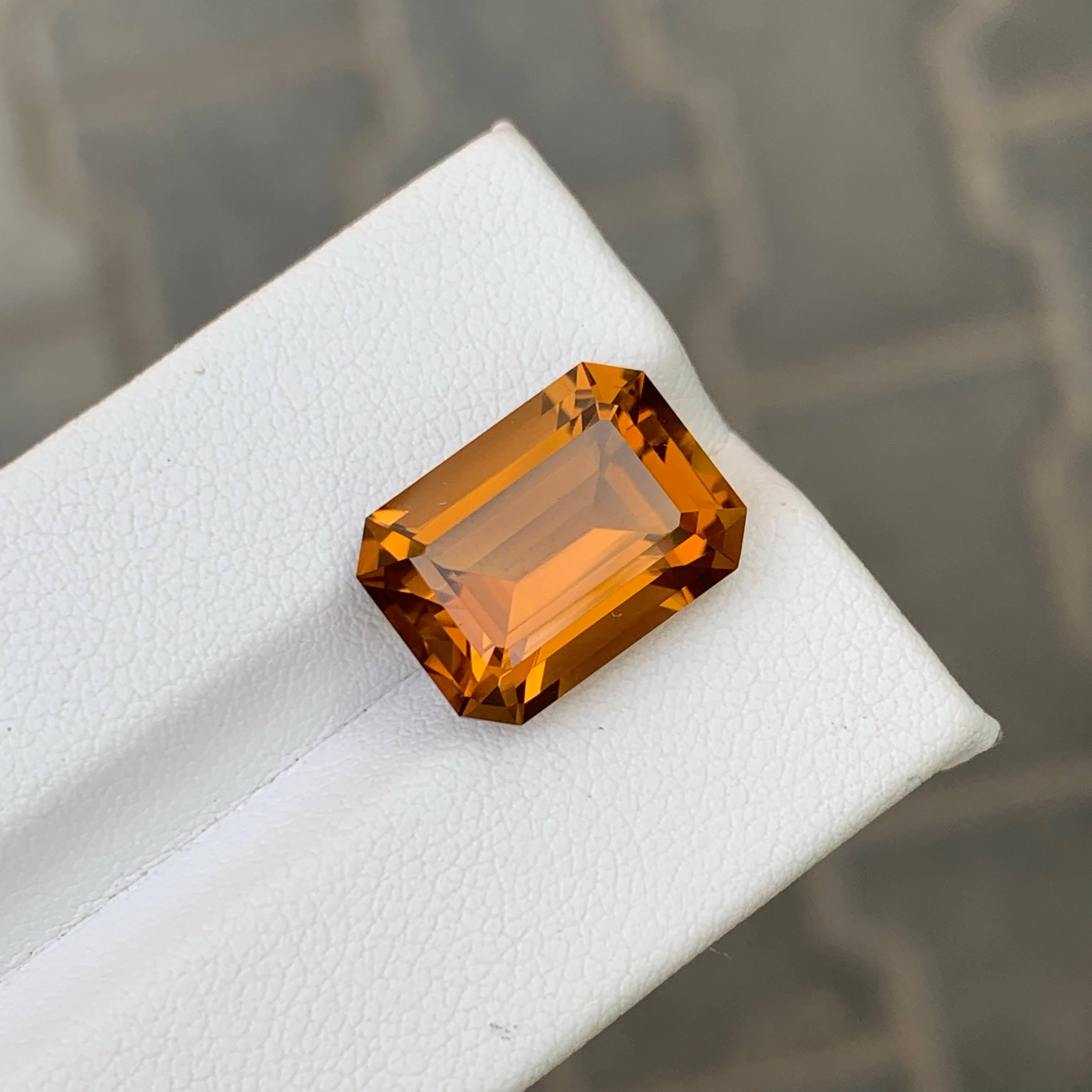 Taglio smeraldo 9.10 Carat Natural Loose Orange Yellow Citrine Emerald Cut African Gemstone in vendita