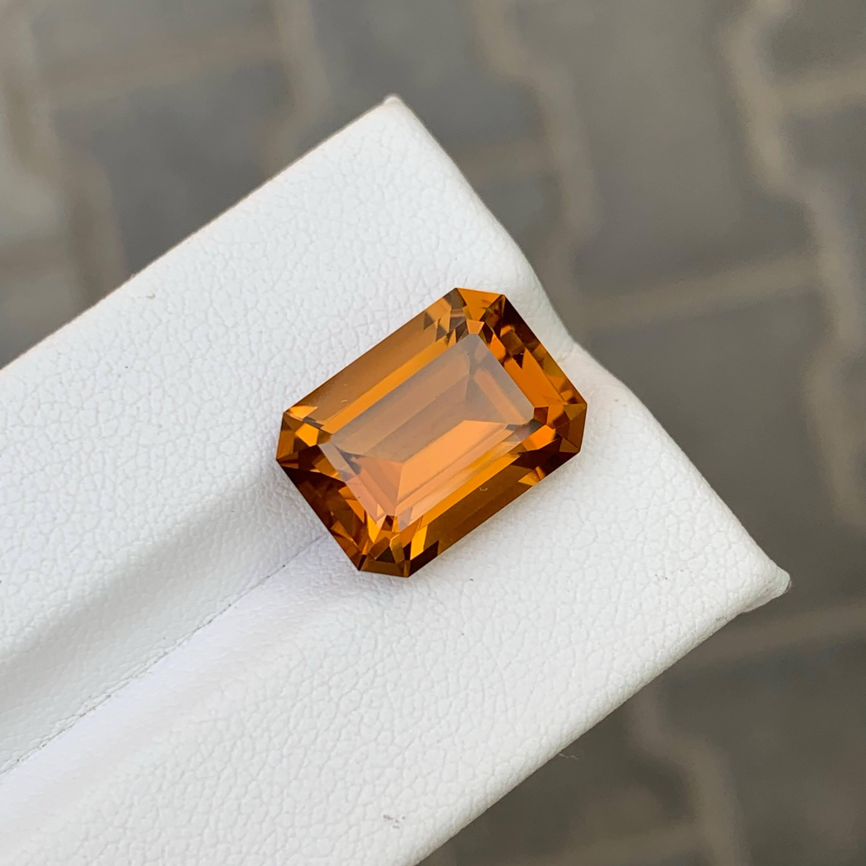 9.10 Carat Natural Loose Orange Yellow Citrine Emerald Cut African Gemstone In condizioni Nuovo in vendita a Bangkok, TH