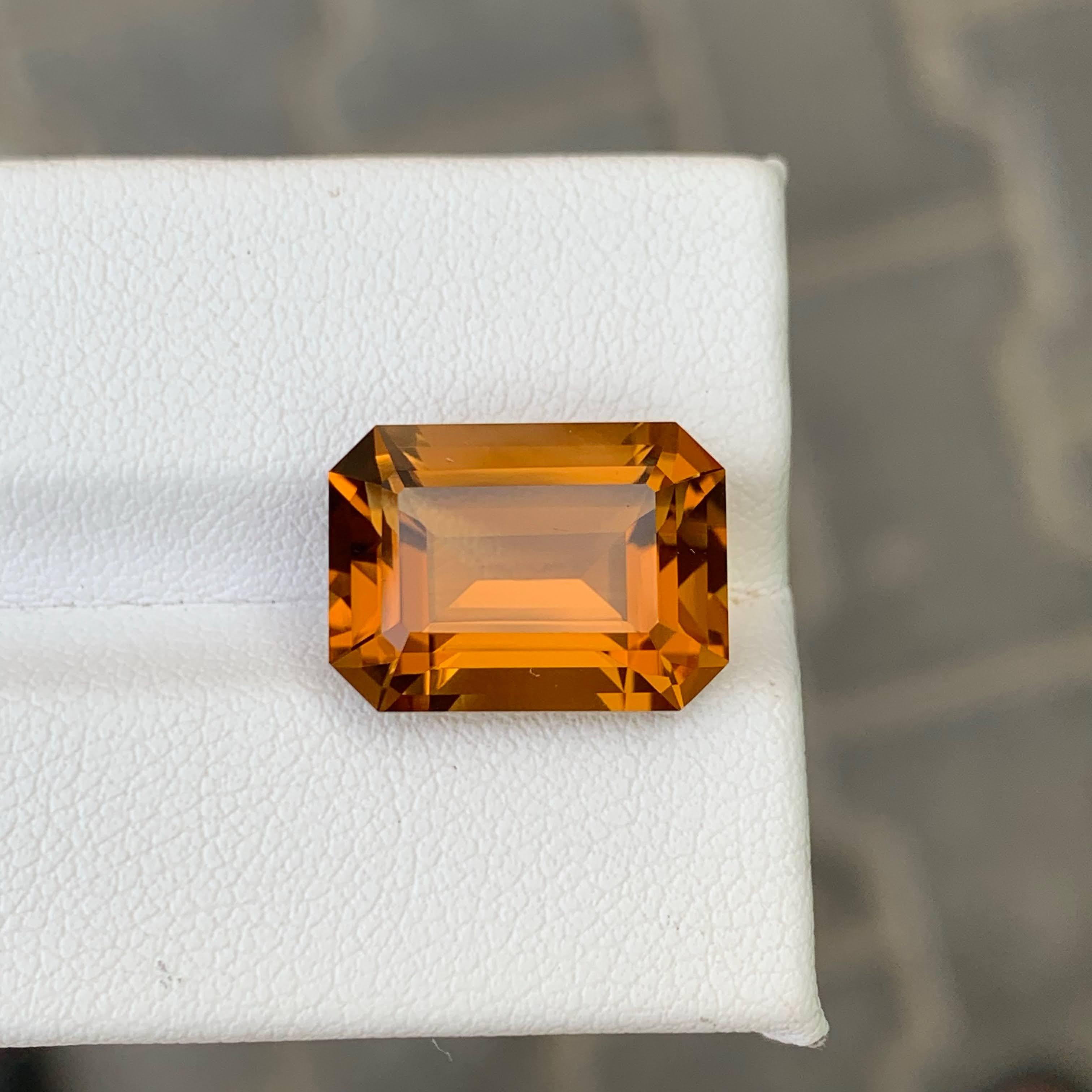 9.10 Carat Natural Loose Orange Yellow Citrine Emerald Cut African Gemstone in vendita 2