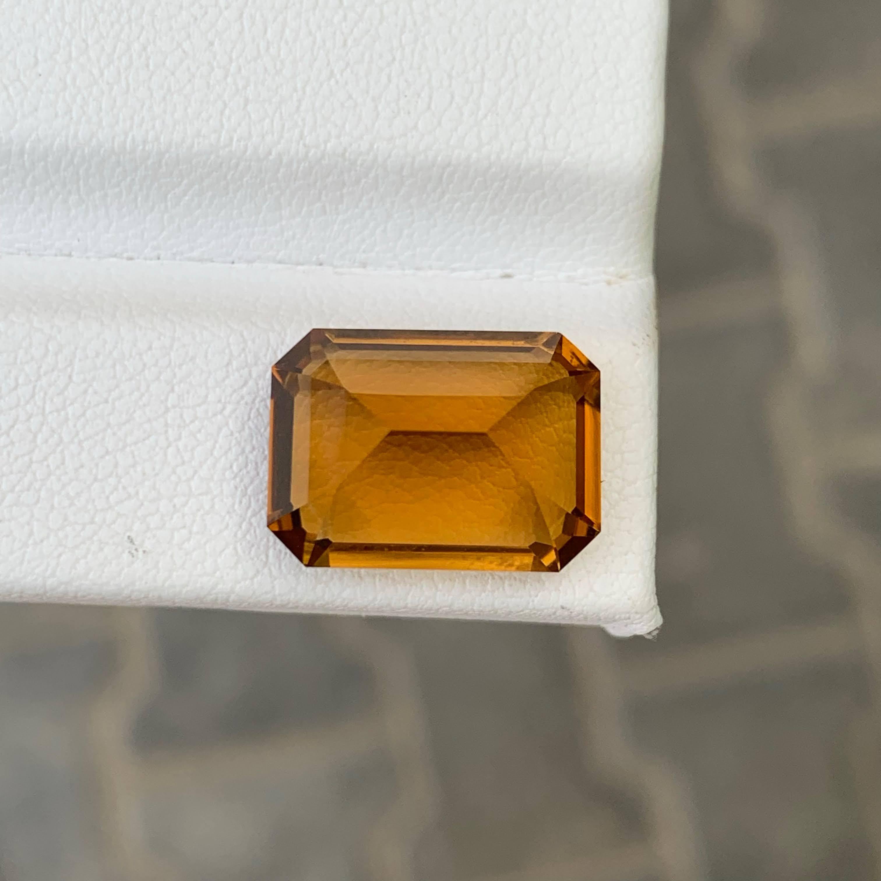 9.10 Carat Natural Loose Orange Yellow Citrine Emerald Cut African Gemstone in vendita 3