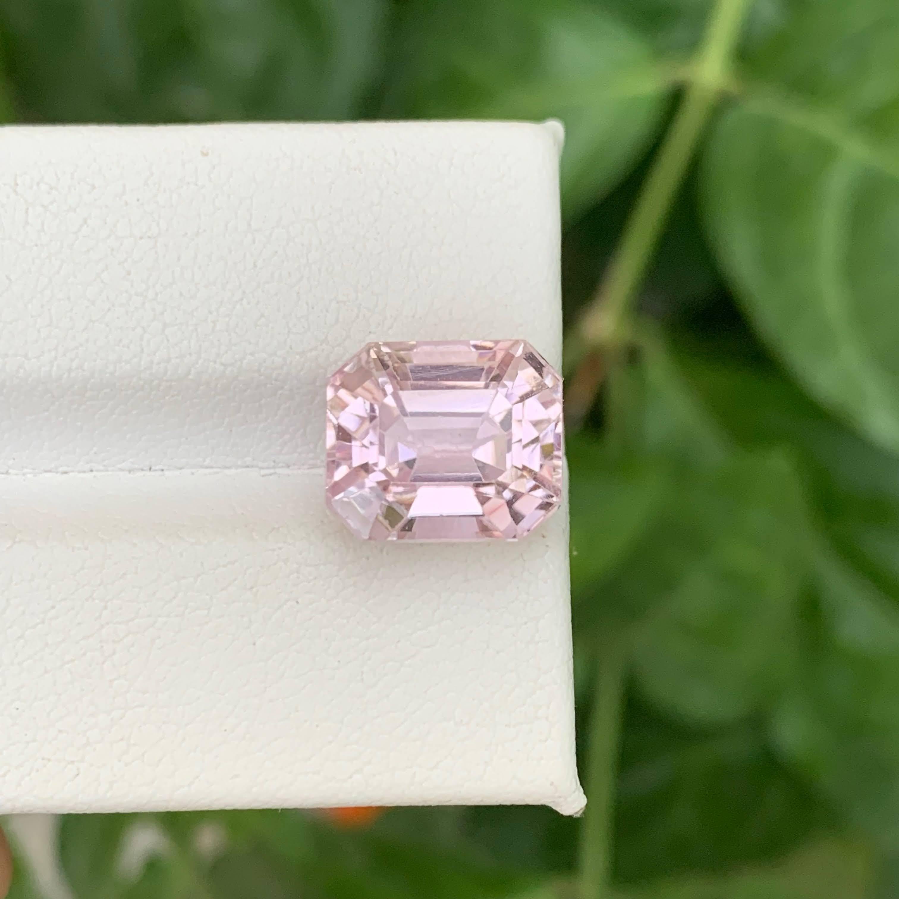 9.10 Karat Natürlicher loser rosa Kunzit Stein Smaragdschliff Afghanischer Edelstein (Moderne) im Angebot