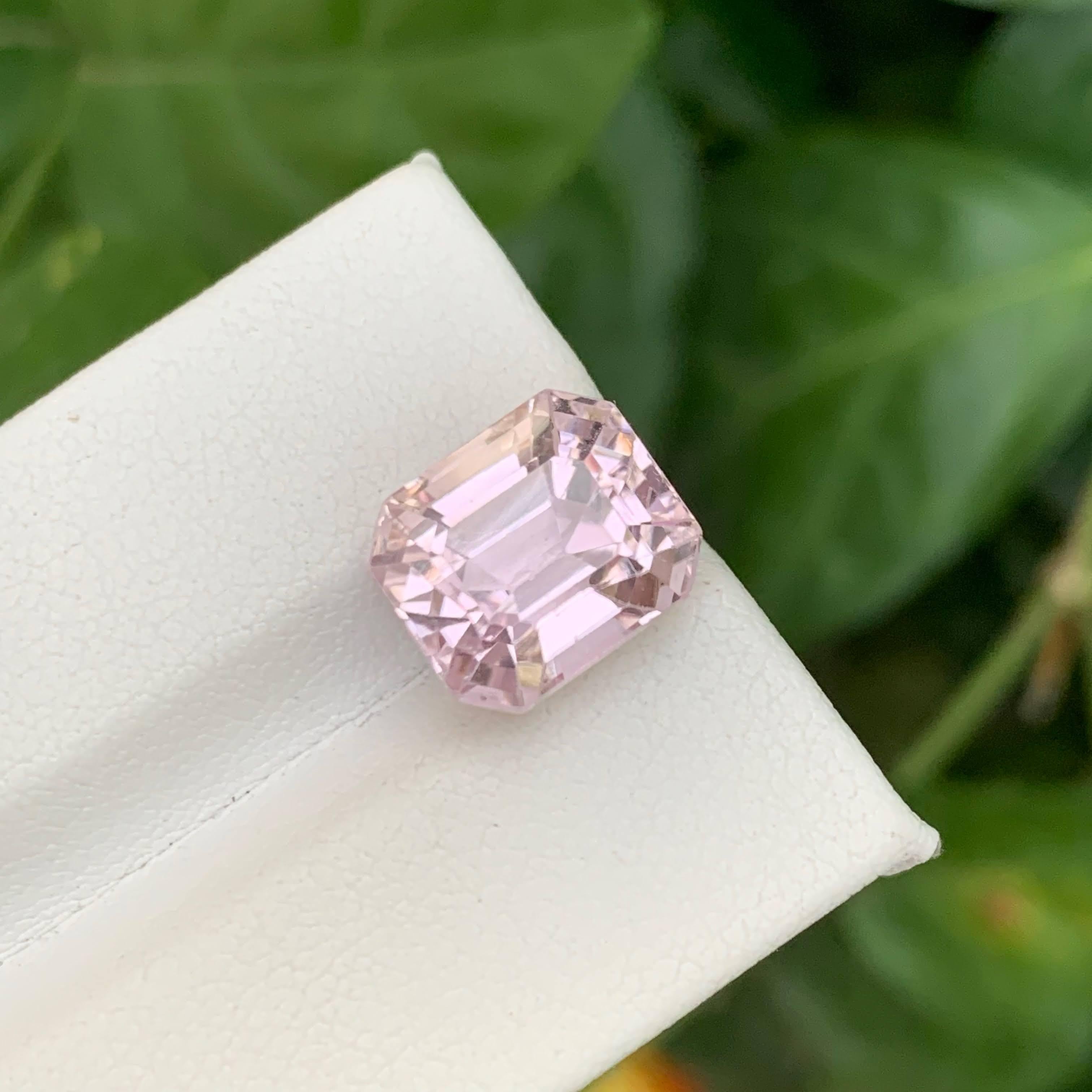 9.10 Karat Natürlicher loser rosa Kunzit Stein Smaragdschliff Afghanischer Edelstein für Damen oder Herren im Angebot