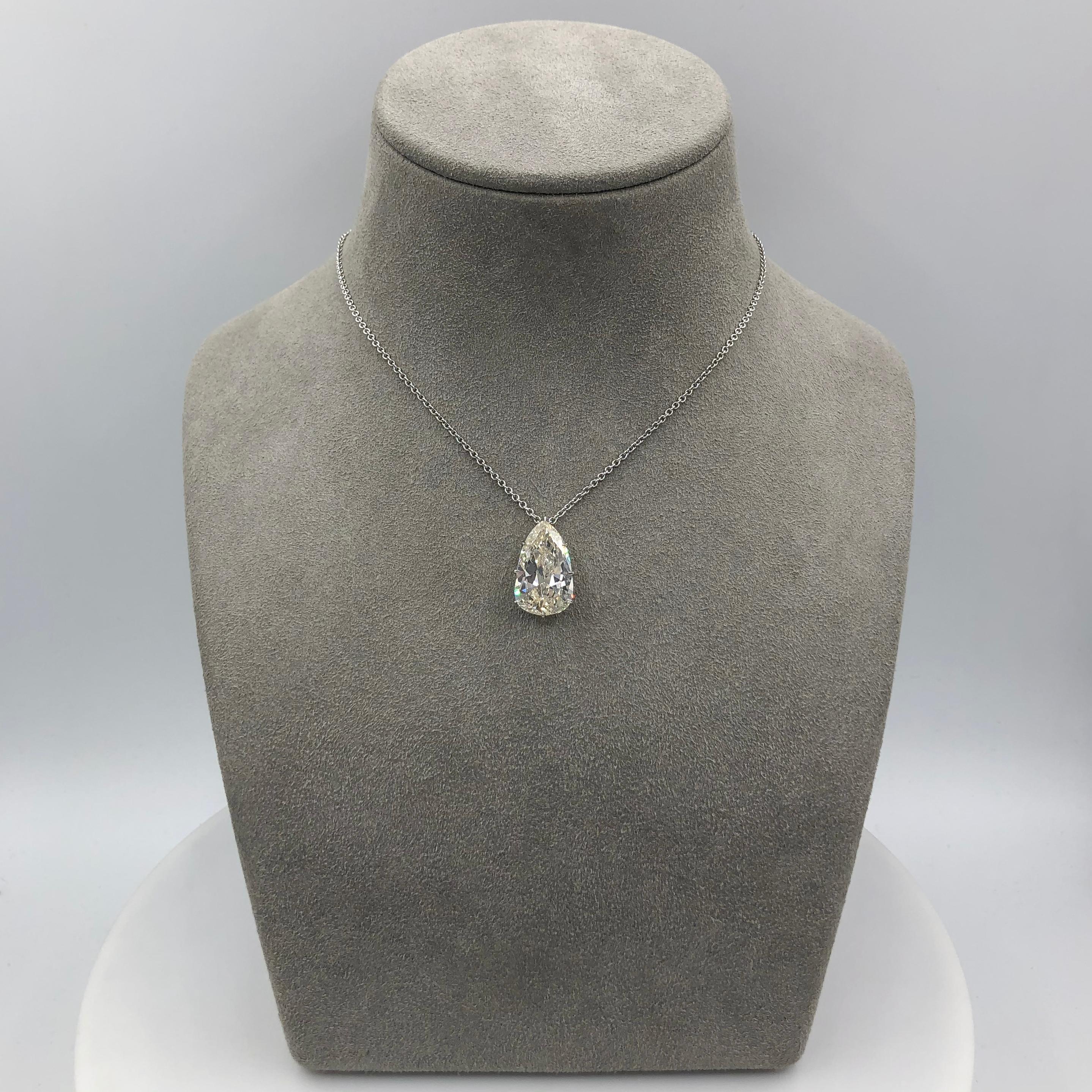 Roman Malakov 9.10 Carat Pear Shape Diamond Solitaire Pendant Necklace In New Condition For Sale In New York, NY