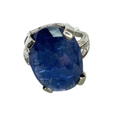Anello in oro bianco 18 carati con zaffiro birmano e diamante da 9,10 ctw di metà secolo senza calore