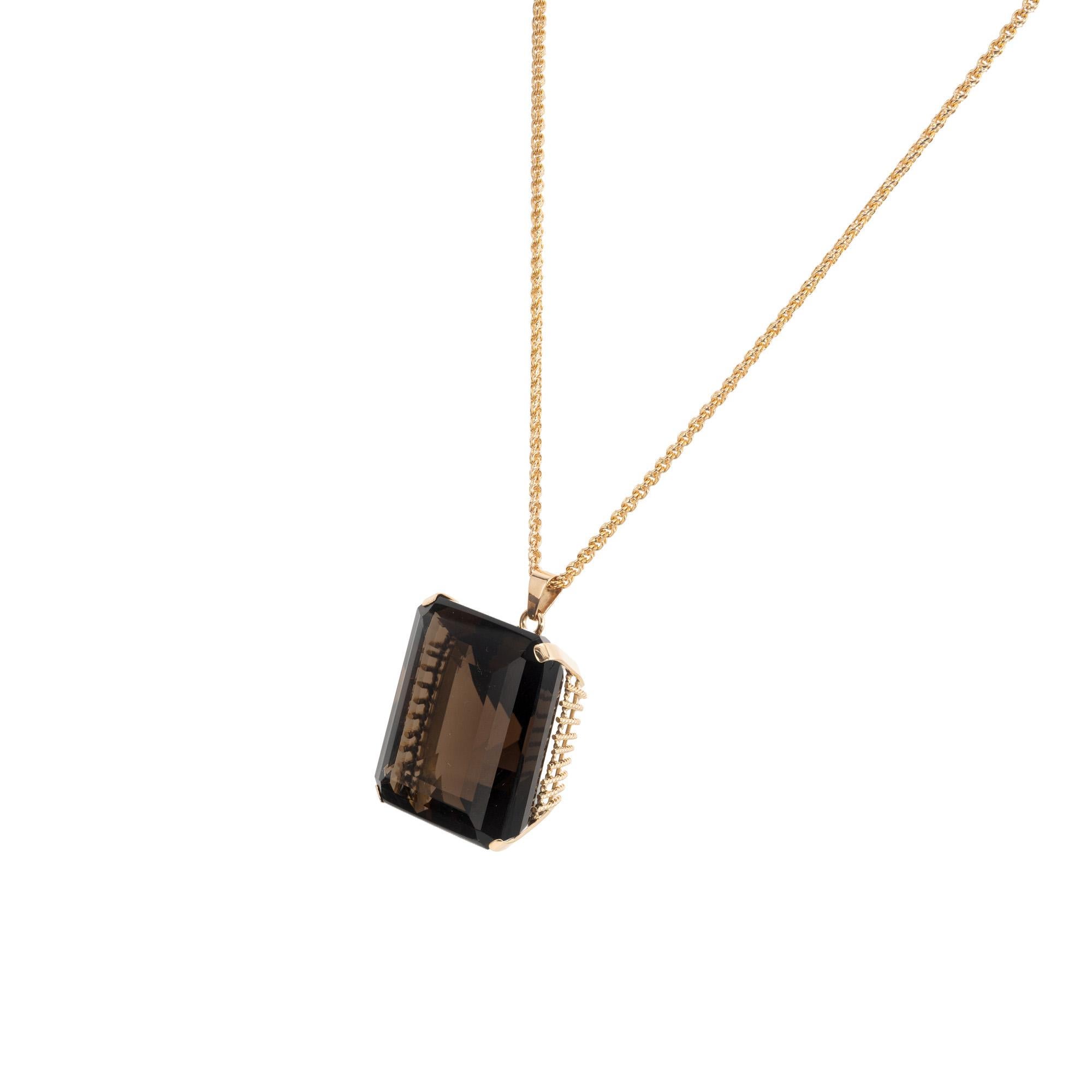 Taille carrée 91.00 Collier pendentif en or jaune avec quartz de 91.00 carats en vente